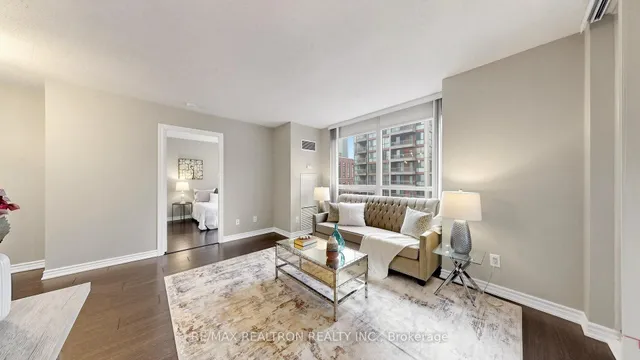 761 Bay St #1212, Toronto 3