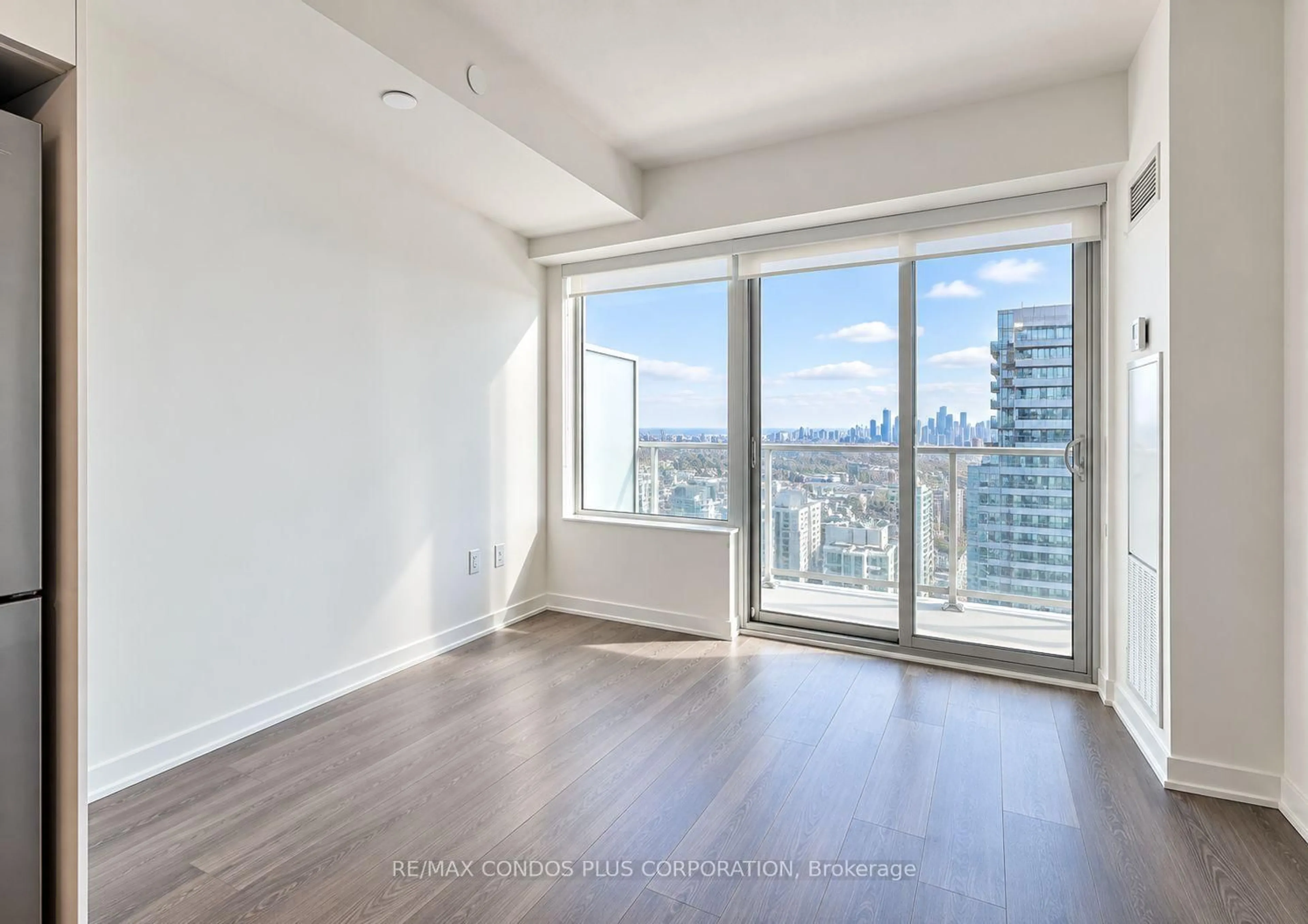 A pic of a room for 195 Redpath Ave #3508, Toronto Ontario M4P 0E4