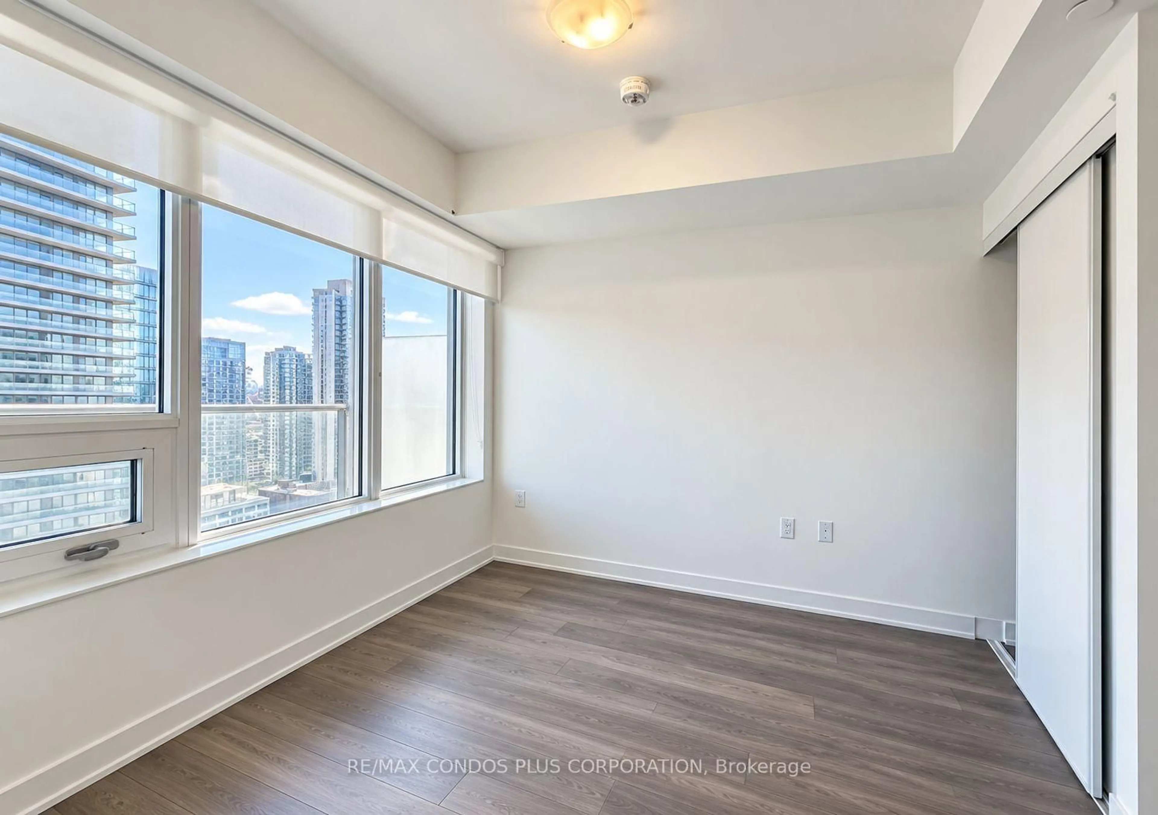 A pic of a room for 195 Redpath Ave #3508, Toronto Ontario M4P 0E4