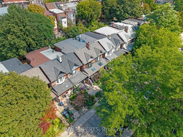 54 Marchmount Rd, Toronto 3