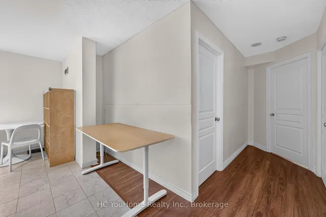 801 Bay St #607, Toronto 5