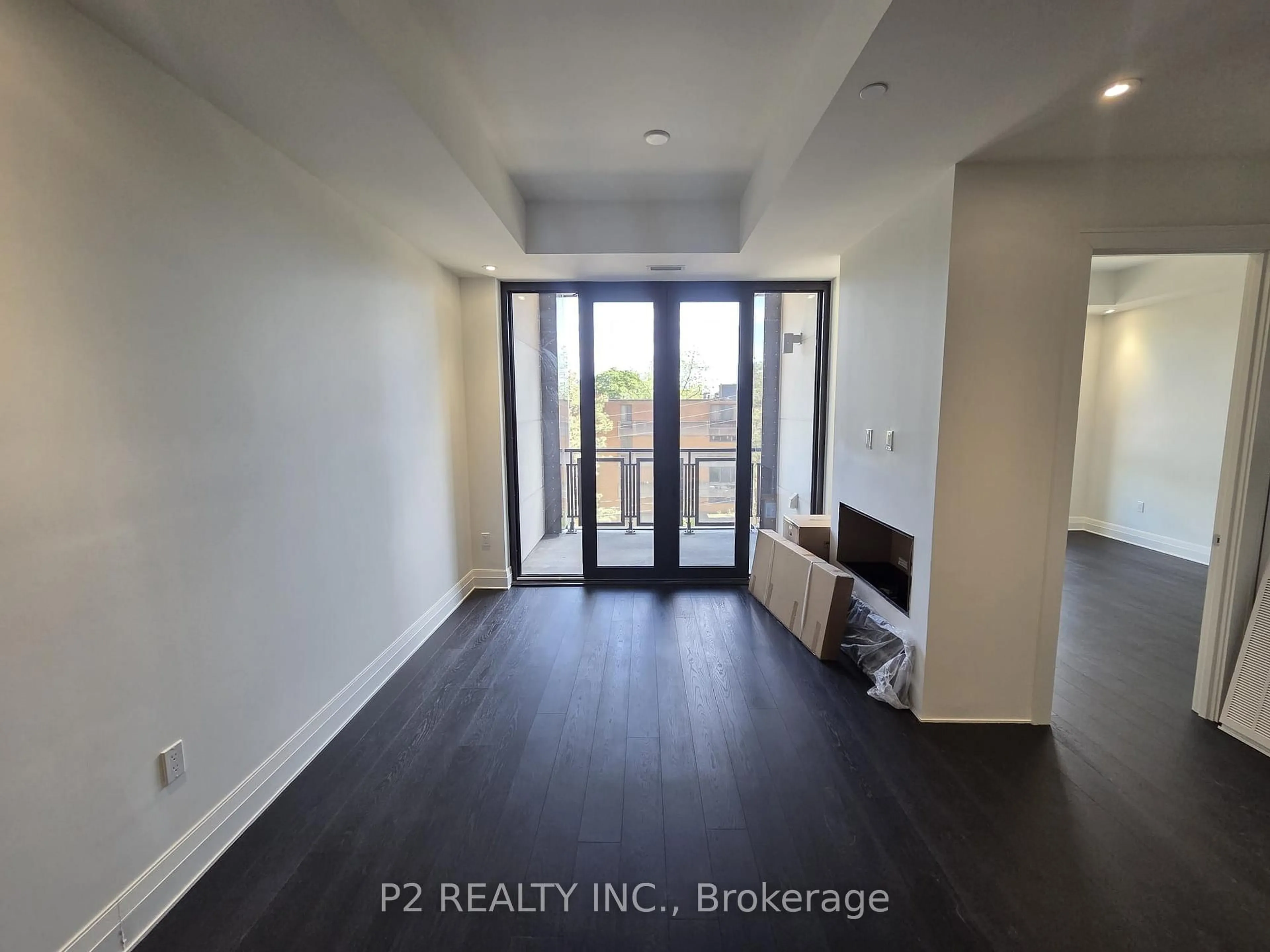 A pic of a room for 2 Forest Hill Rd #406, Toronto Ontario M4V 2L3