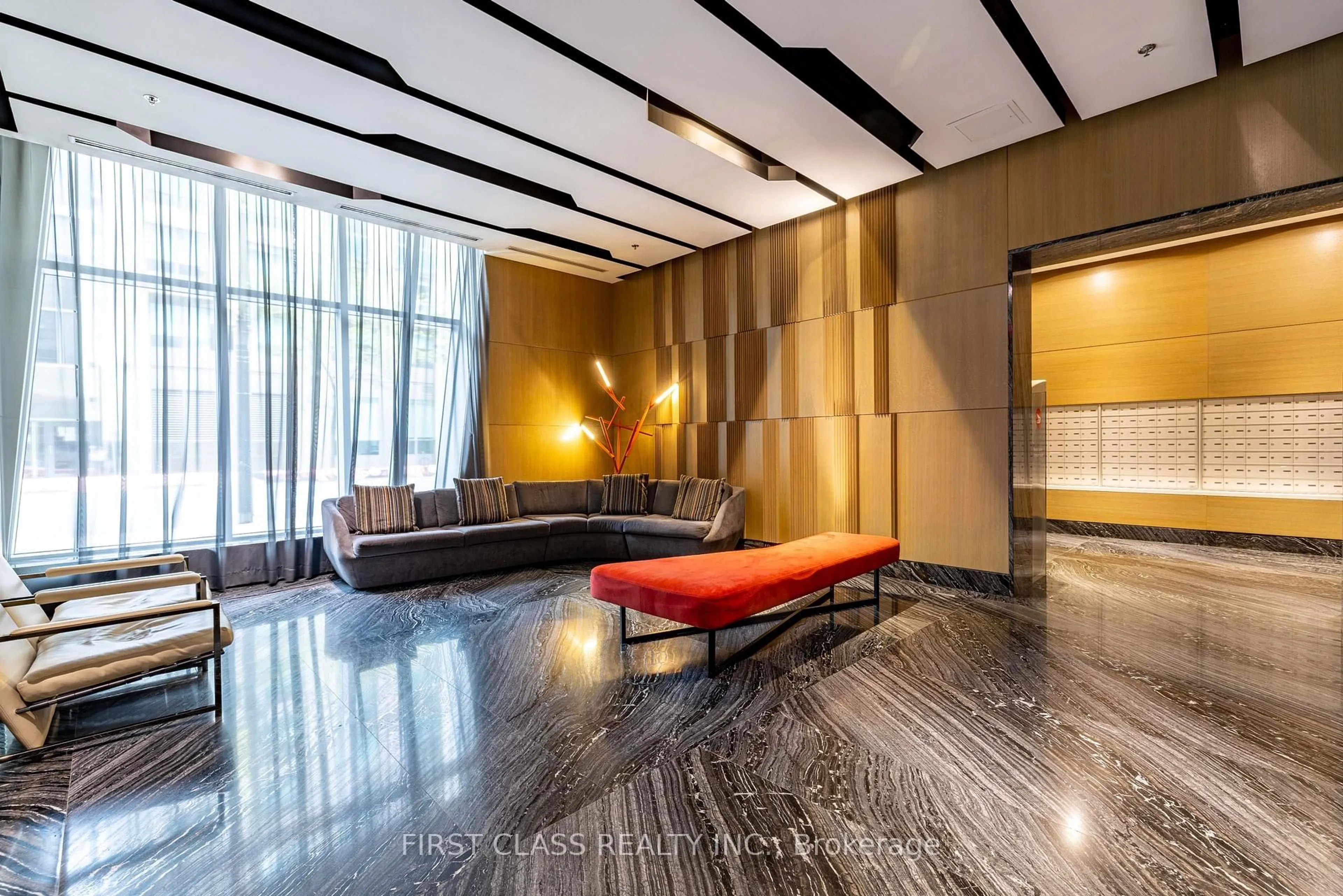 Lobby for 199 Richmond St W St #1105, Toronto Ontario M5V 0H4
