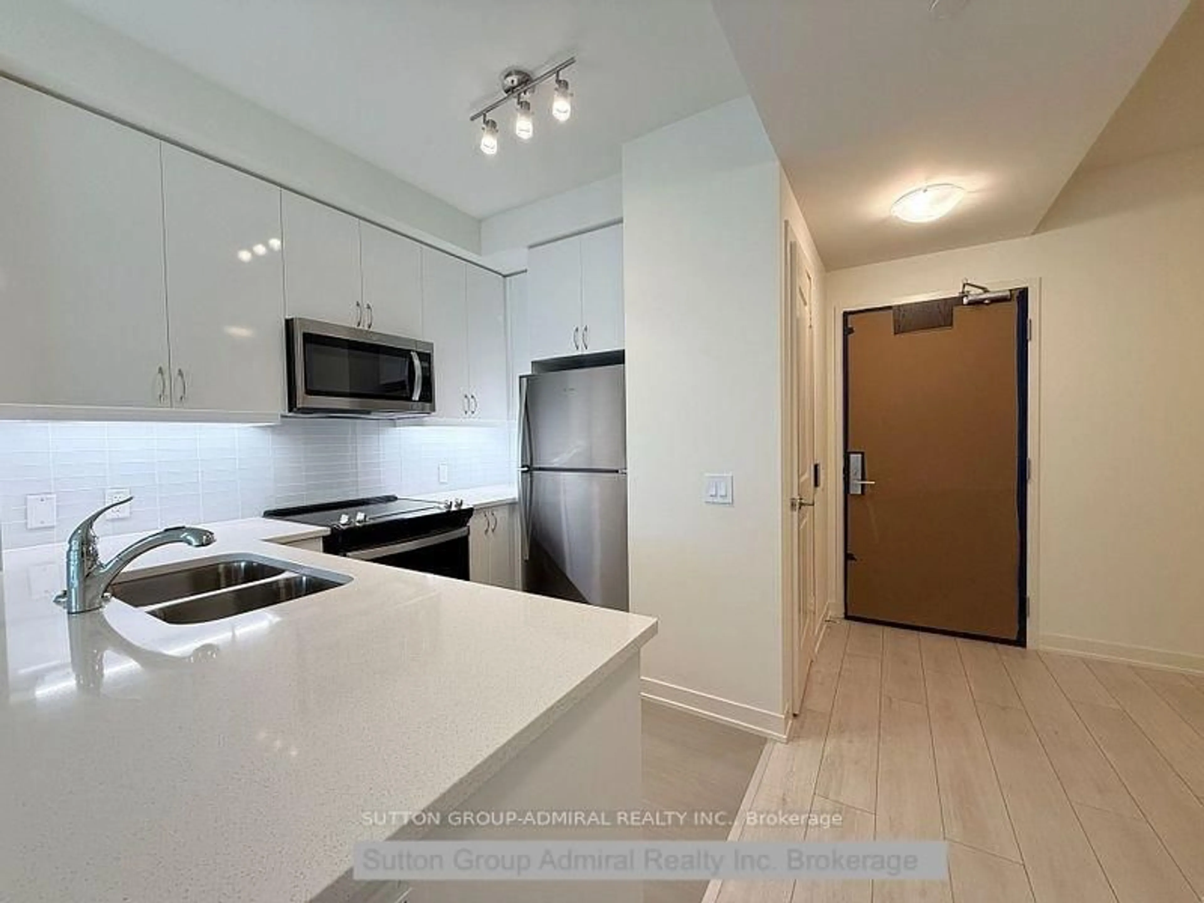 Standard kitchen, unknown for 4955 Yonge St #1703, Toronto Ontario M2N 5N6