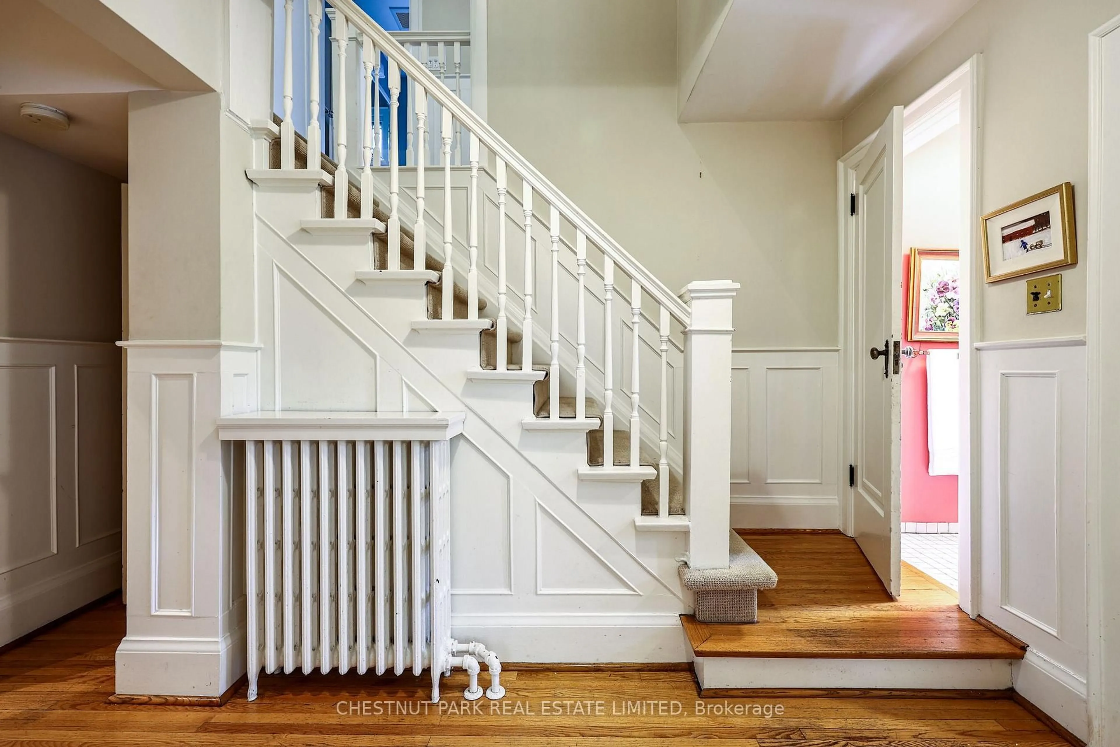 Indoor entryway for 98 St. Leonards Ave, Toronto Ontario M4N 1K5