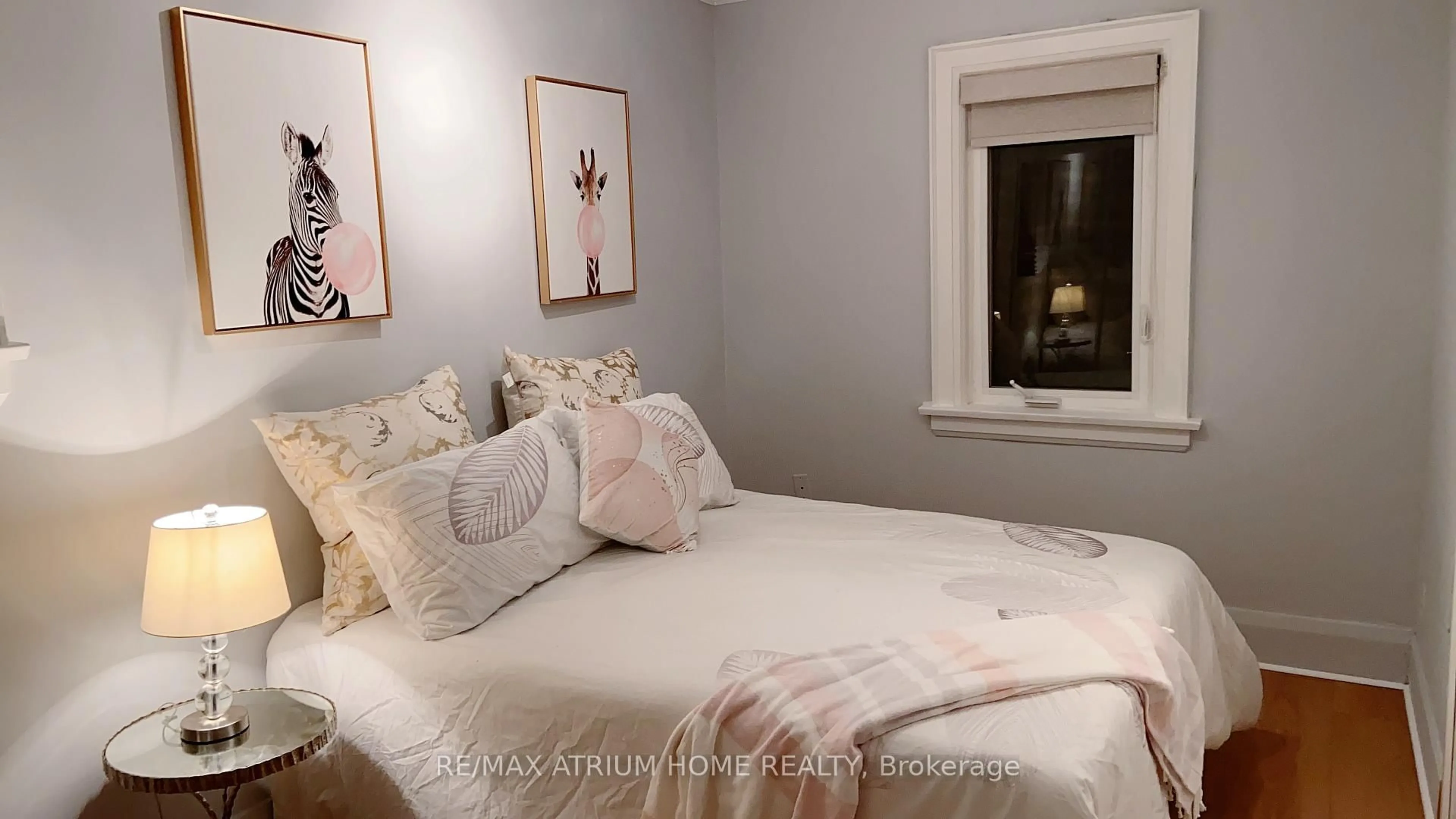 Bedroom with bed, unknown for 361 Fairlawn Ave, Toronto Ontario M5M 1T5