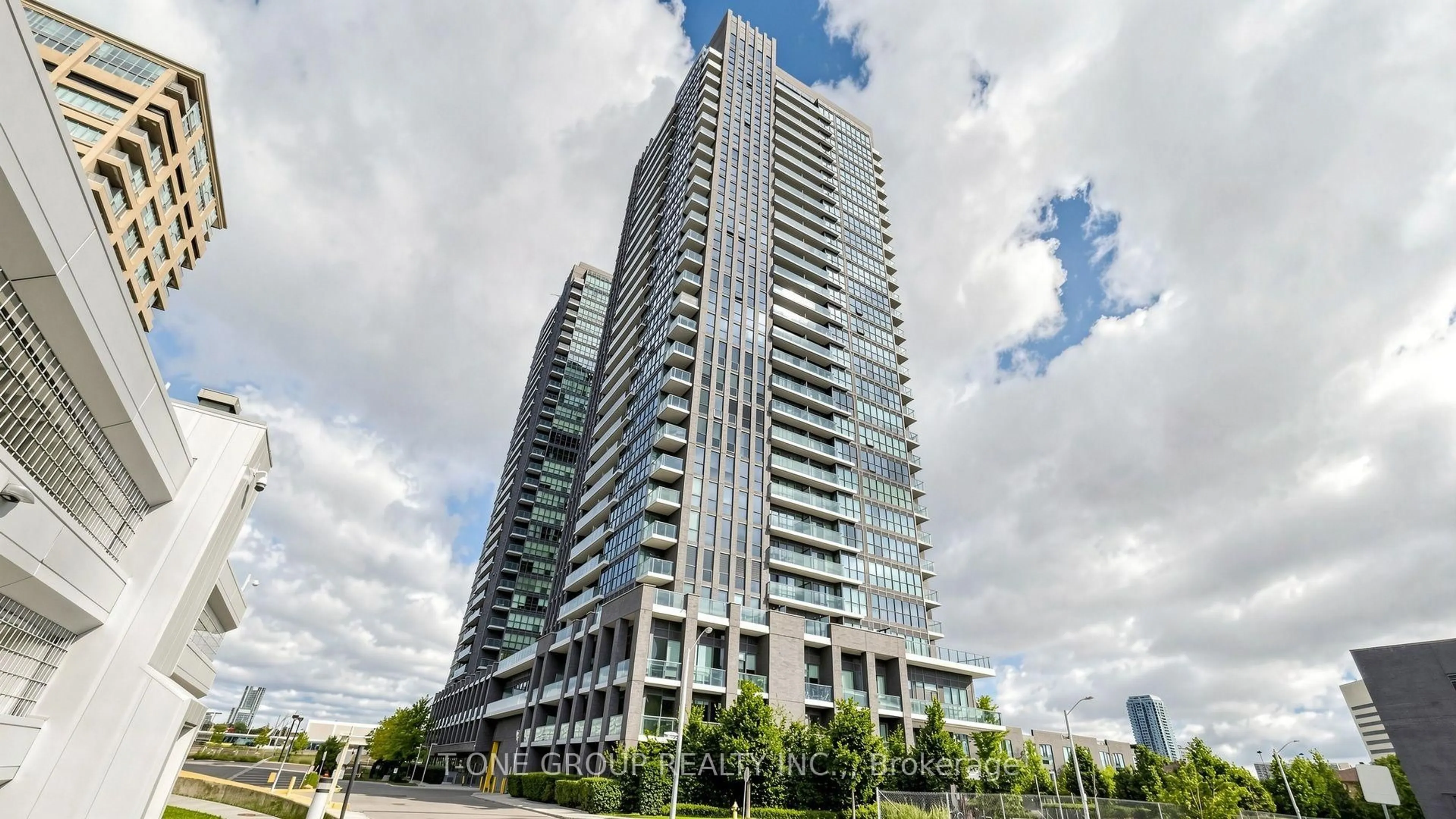 Unknown for 2 Sonic Way #210, Toronto Ontario M3C 0P1