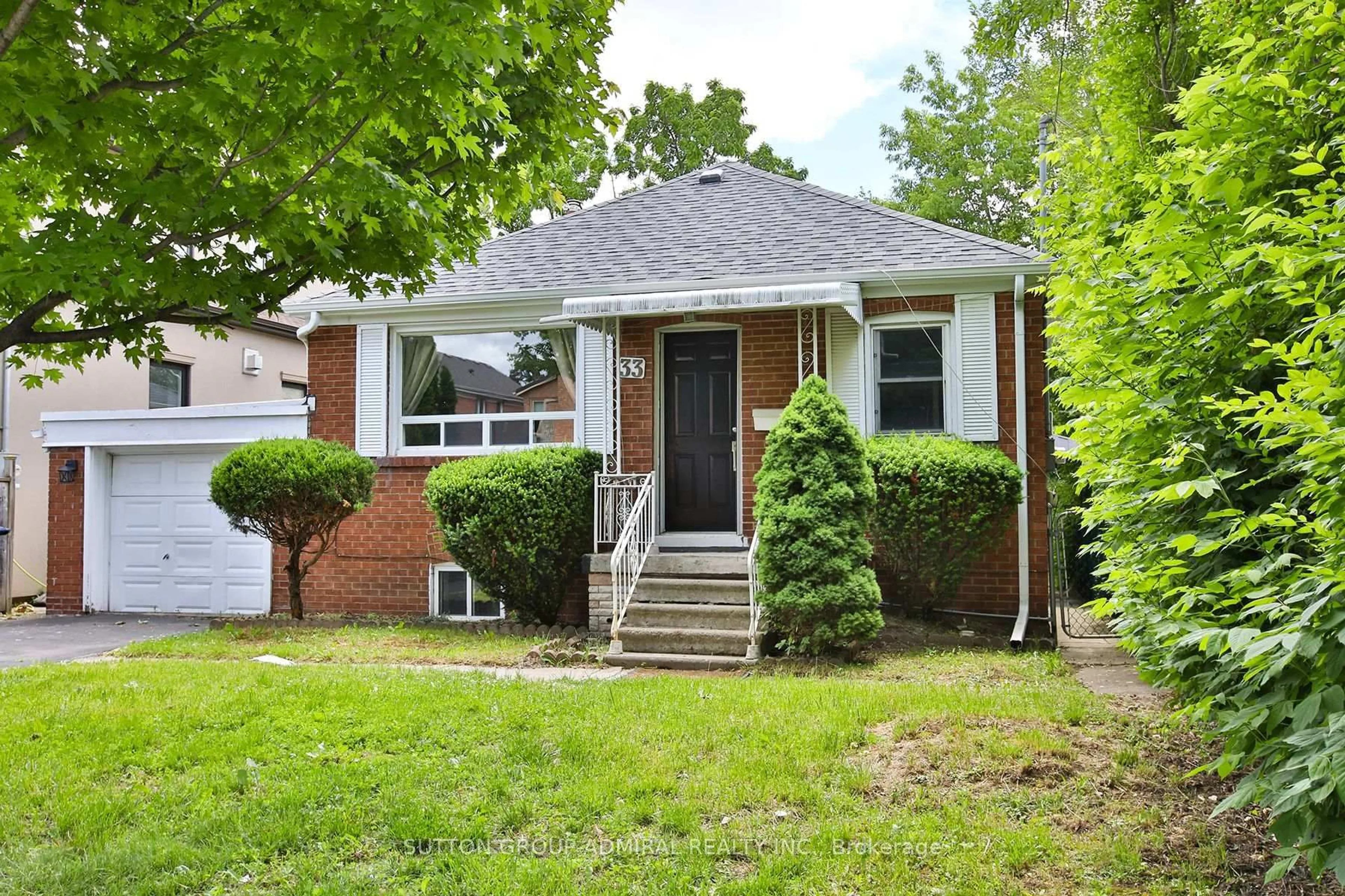 Home with brick exterior material, street for 33 Regina Ave, Toronto Ontario M6A 1R4
