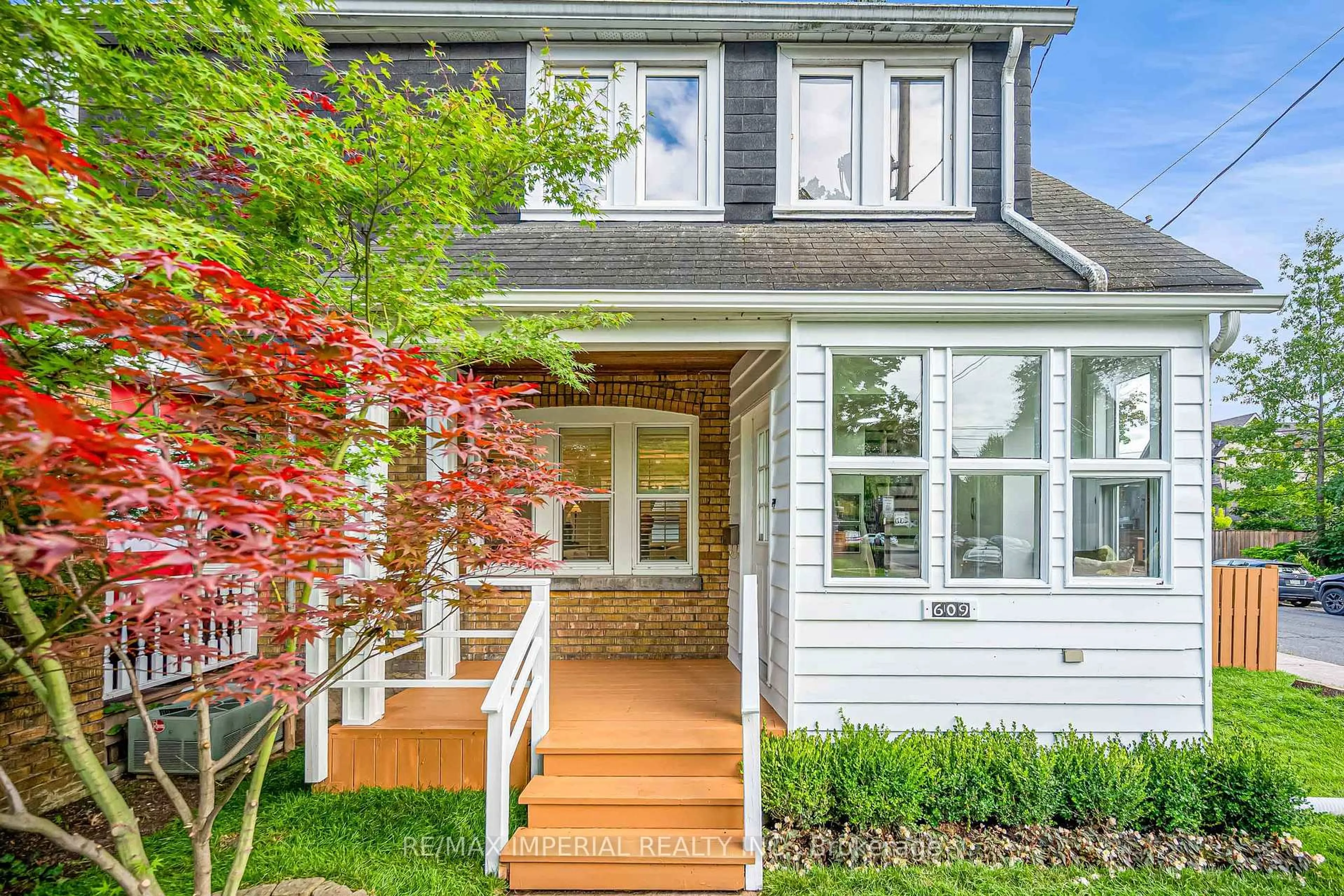 Home with brick exterior material, street for 609 Millwood Rd, Toronto Ontario M4S 1K9
