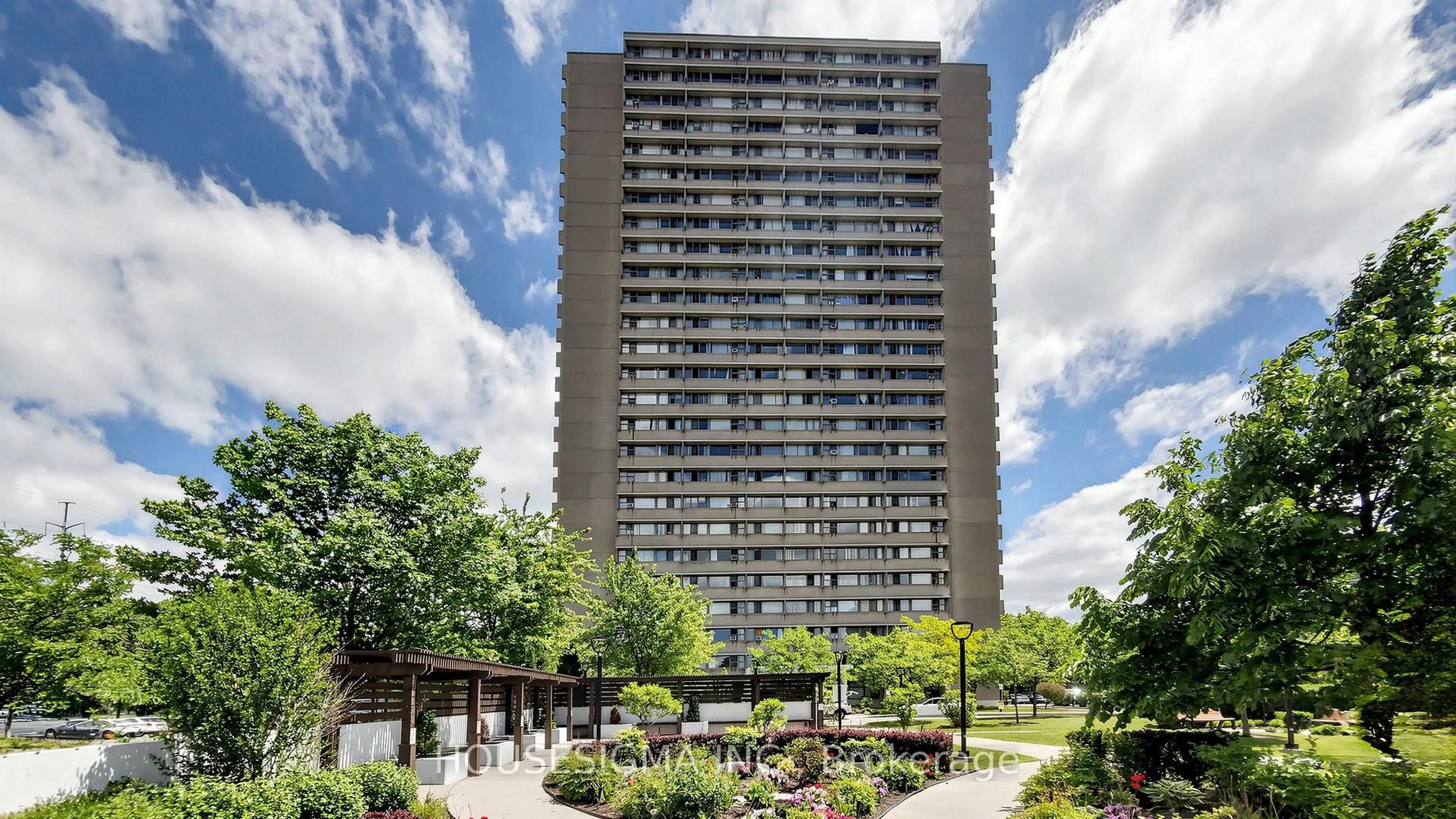 Unknown for 725 Don Mills Rd #305, Toronto Ontario M3C 1S6