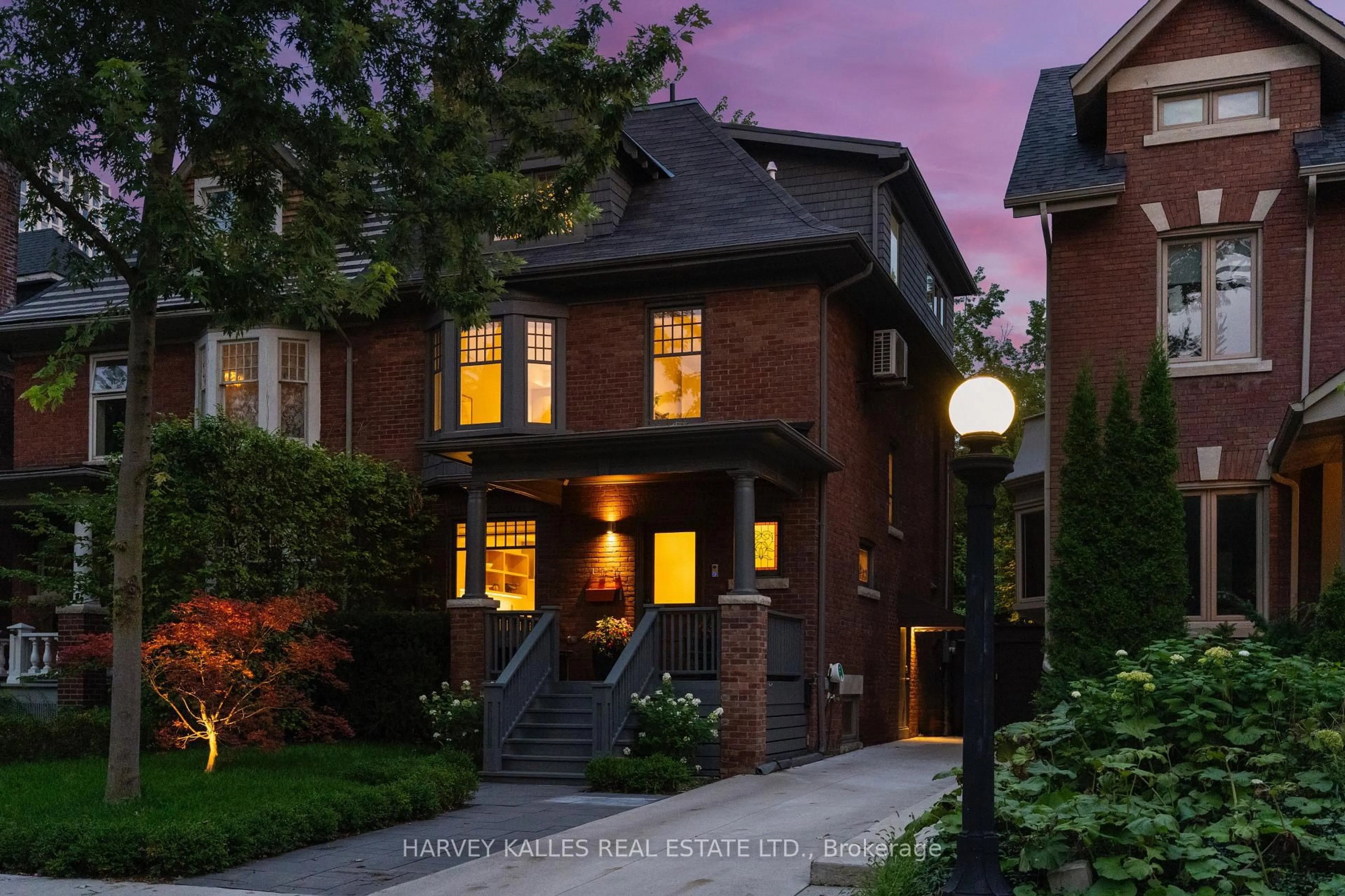 Home with brick exterior material, street for 497 Palmerston Blvd, Toronto Ontario M6G 2P2