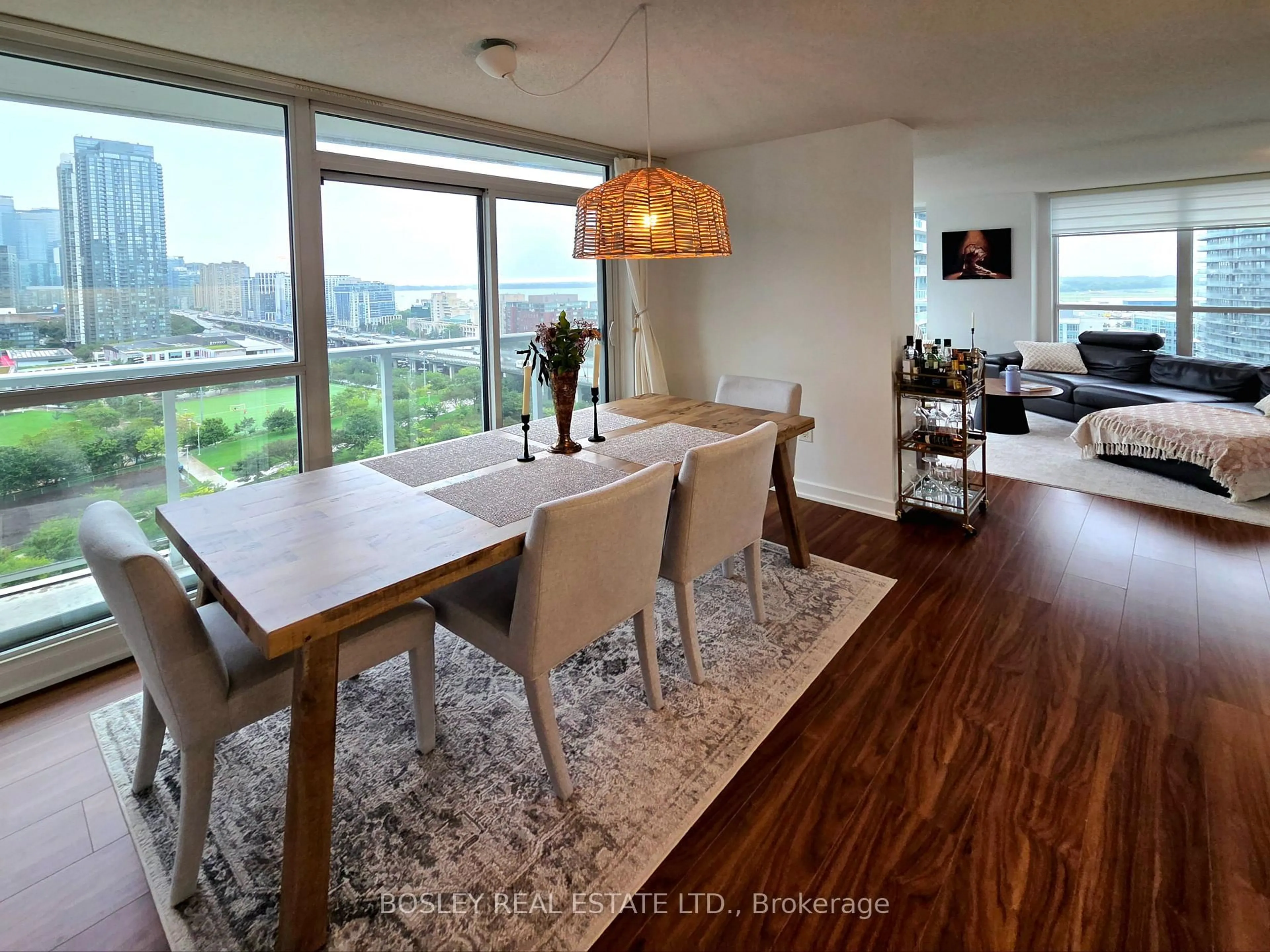 Dining room, wood/laminate floor for 85 Queens Wharf Rd #1901, Toronto Ontario M5V 0J9