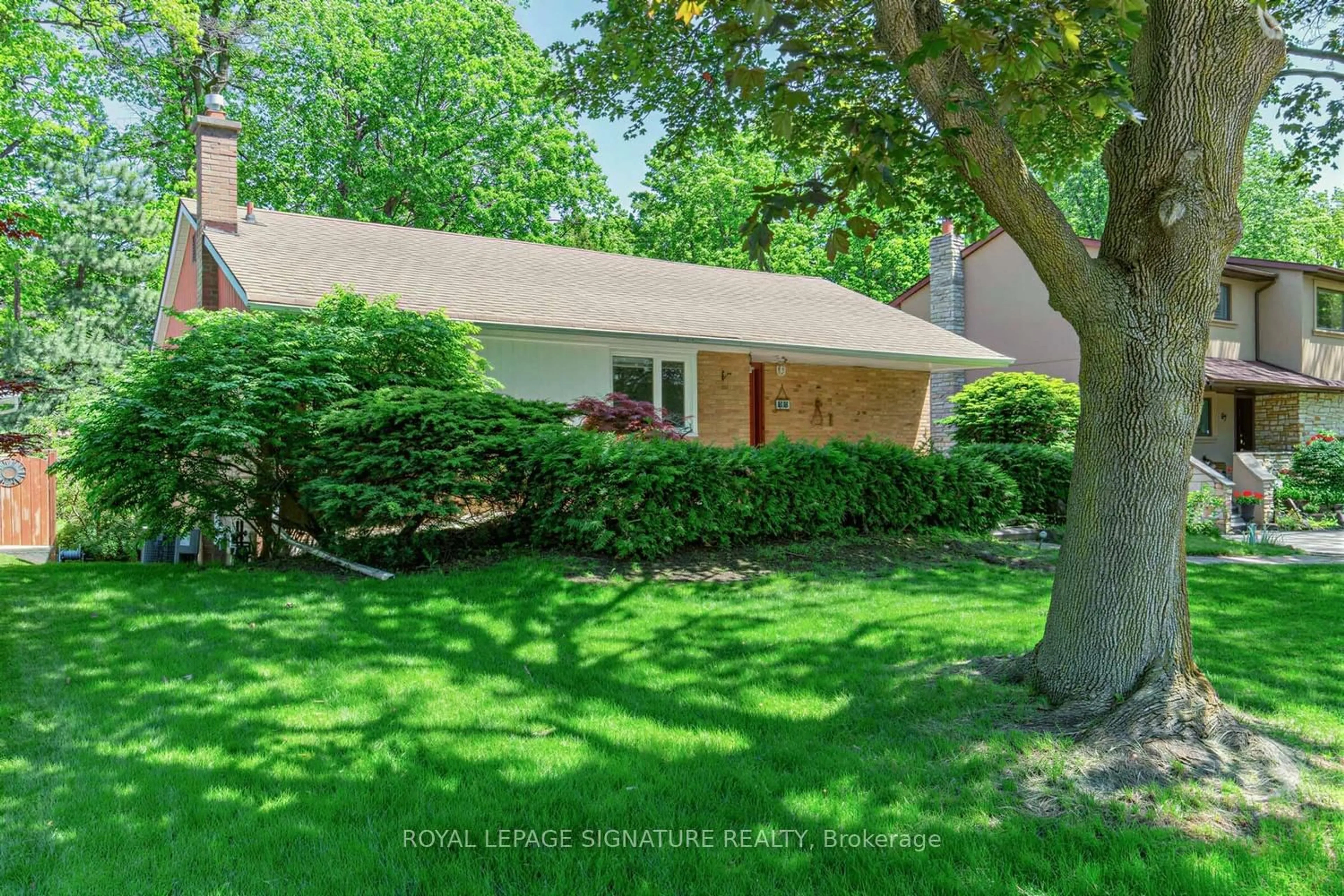 Unknown for 69 Greenland Rd, Toronto Ontario M3C 1N4