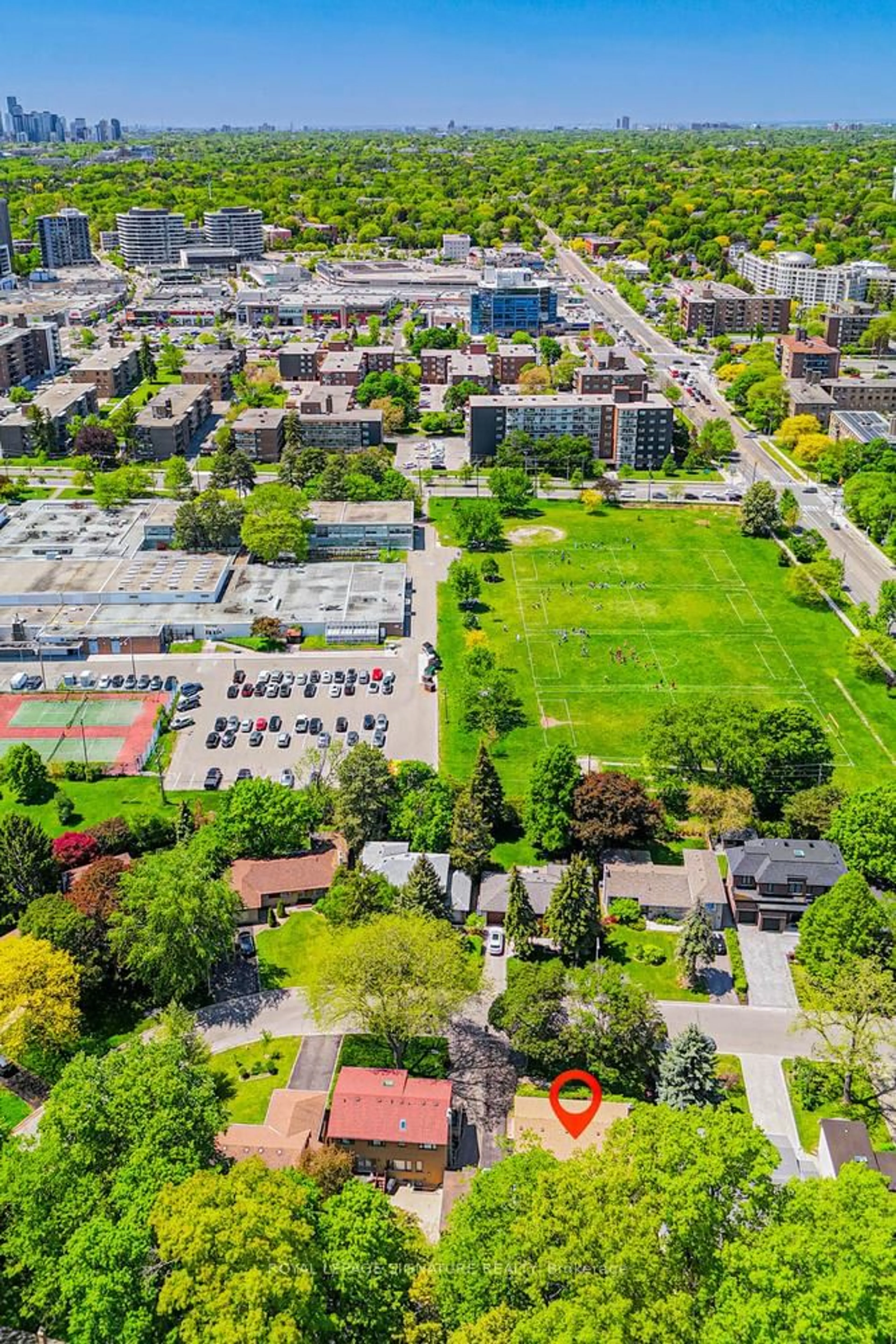 A pic from outside/outdoor area/front of a property/back of a property/a pic from drone, city buildings view from balcony for 69 Greenland Rd, Toronto Ontario M3C 1N4