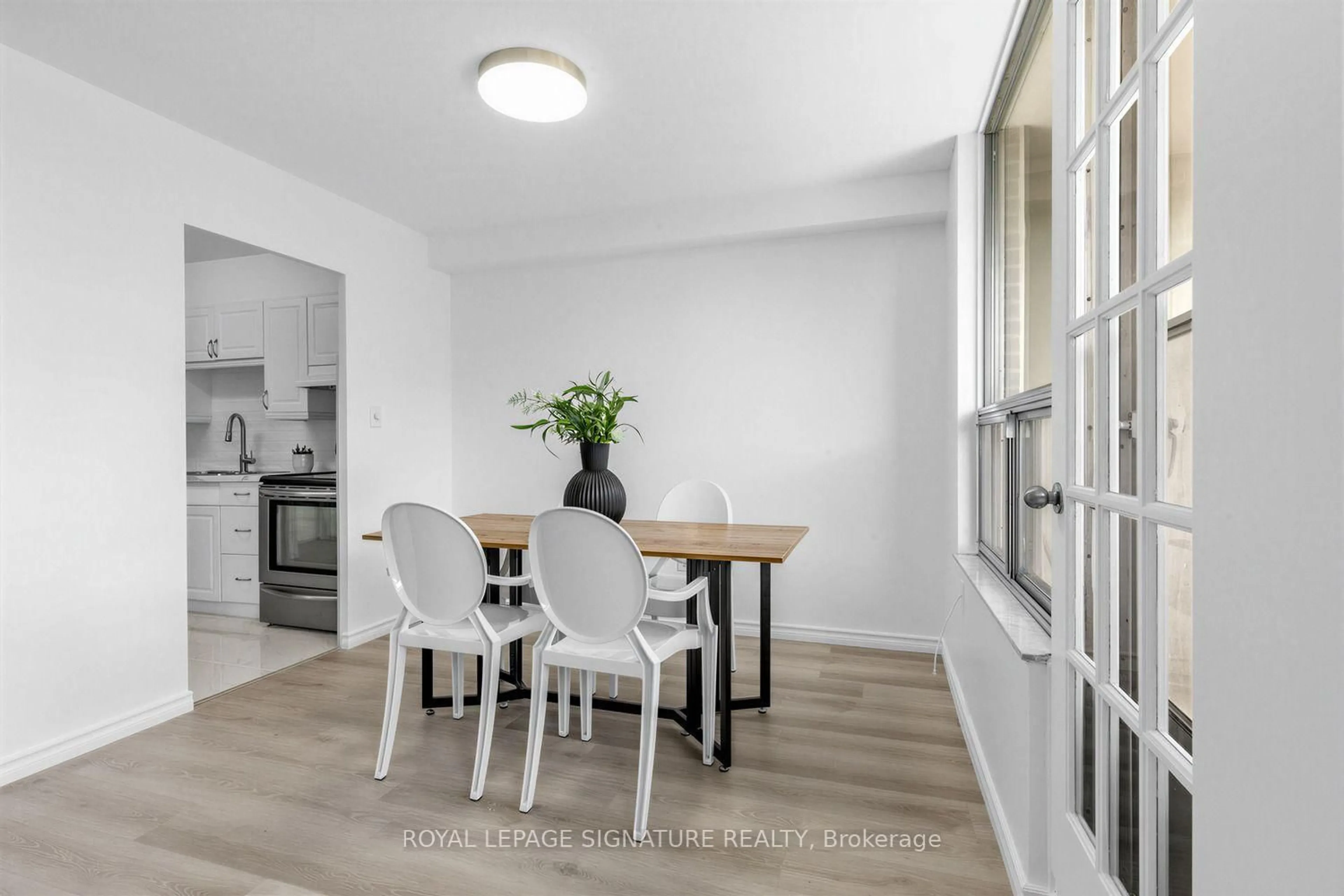 Dining room, wood/laminate floor for 5 Shady Golf Way #510, Toronto Ontario M3C 3A5