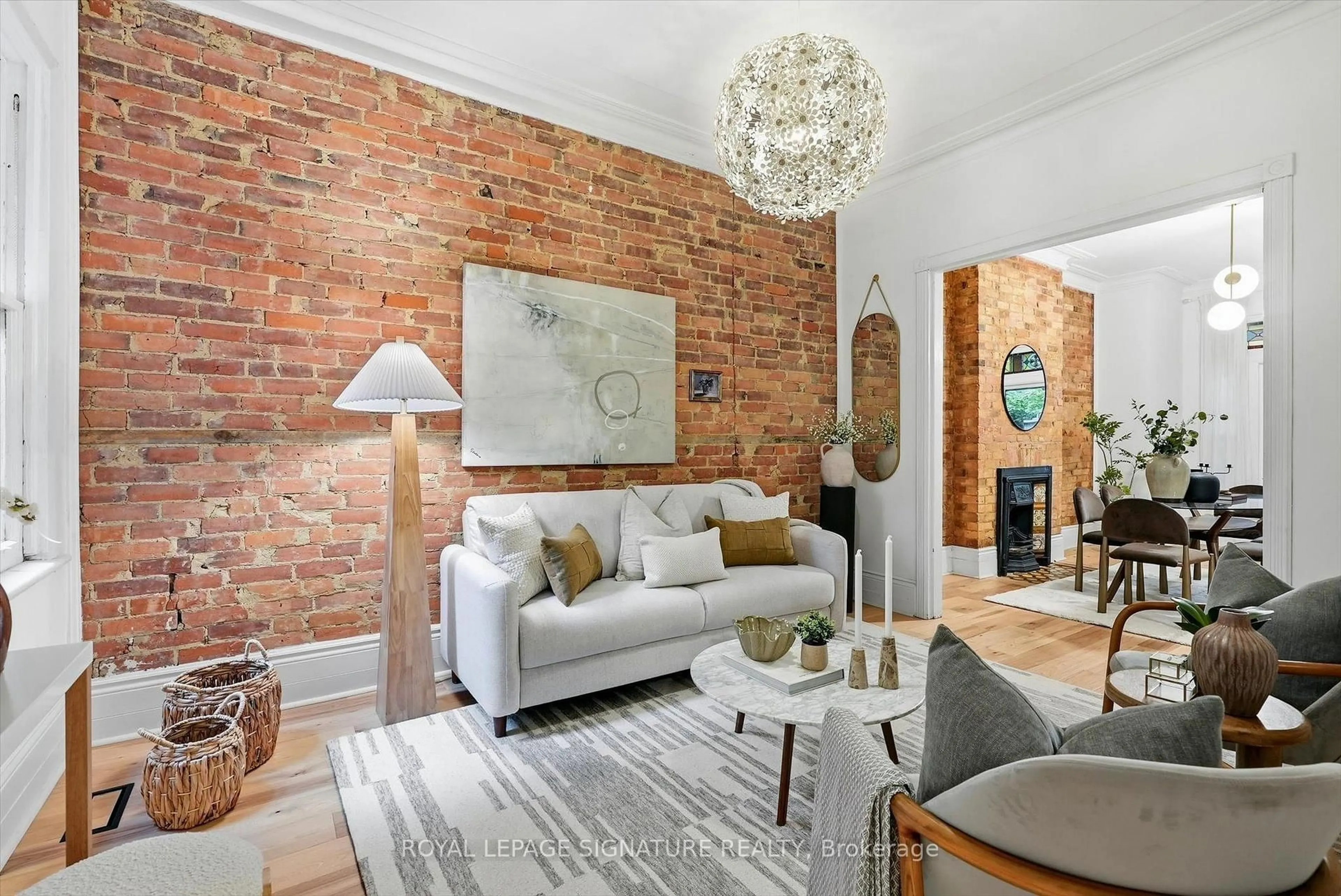 Living room with furniture, unknown for 230 Dovercourt Rd, Toronto Ontario M6J 3E1