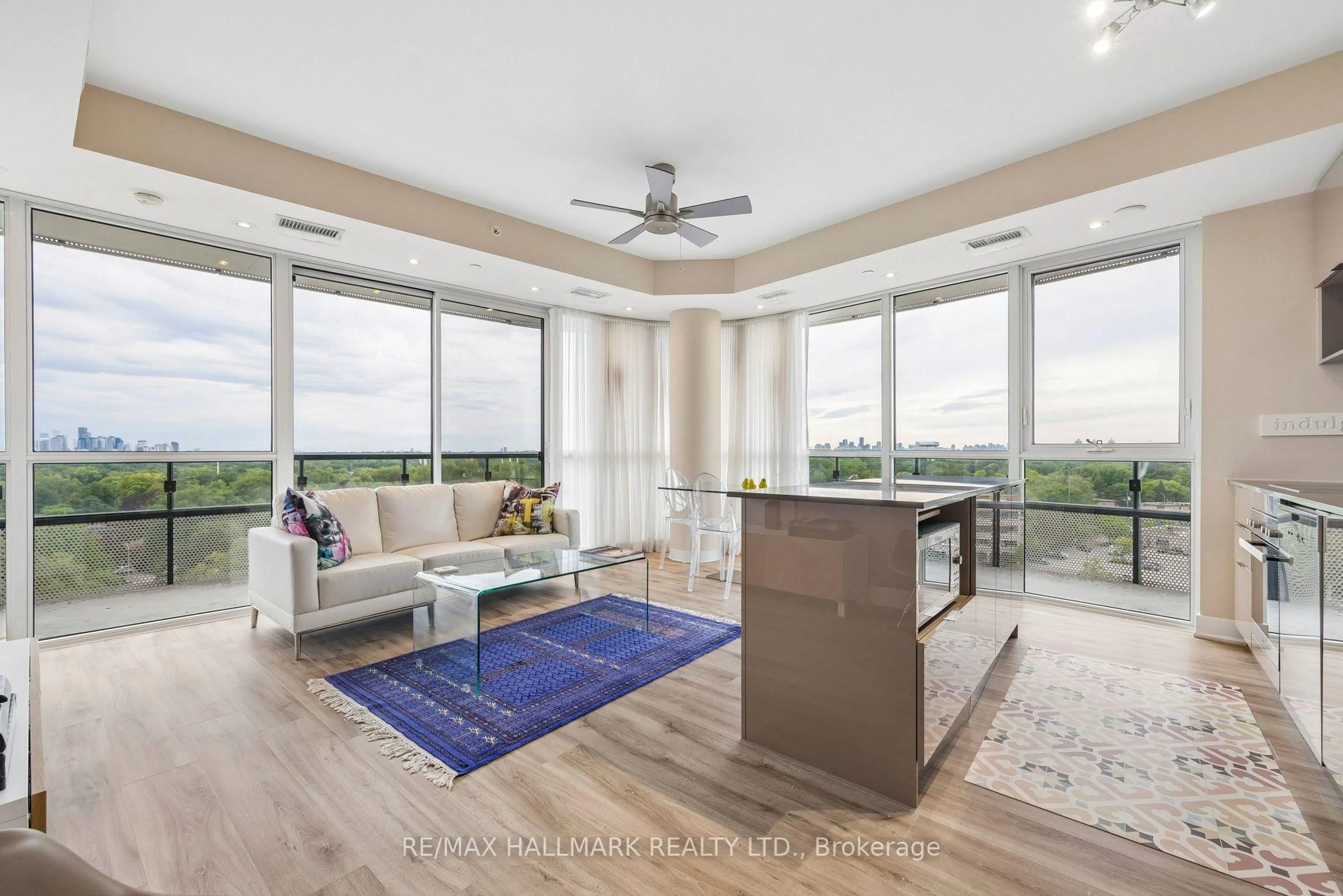 Open concept kitchen, unknown for 99 The Donway #924, Toronto Ontario M3C 0N8