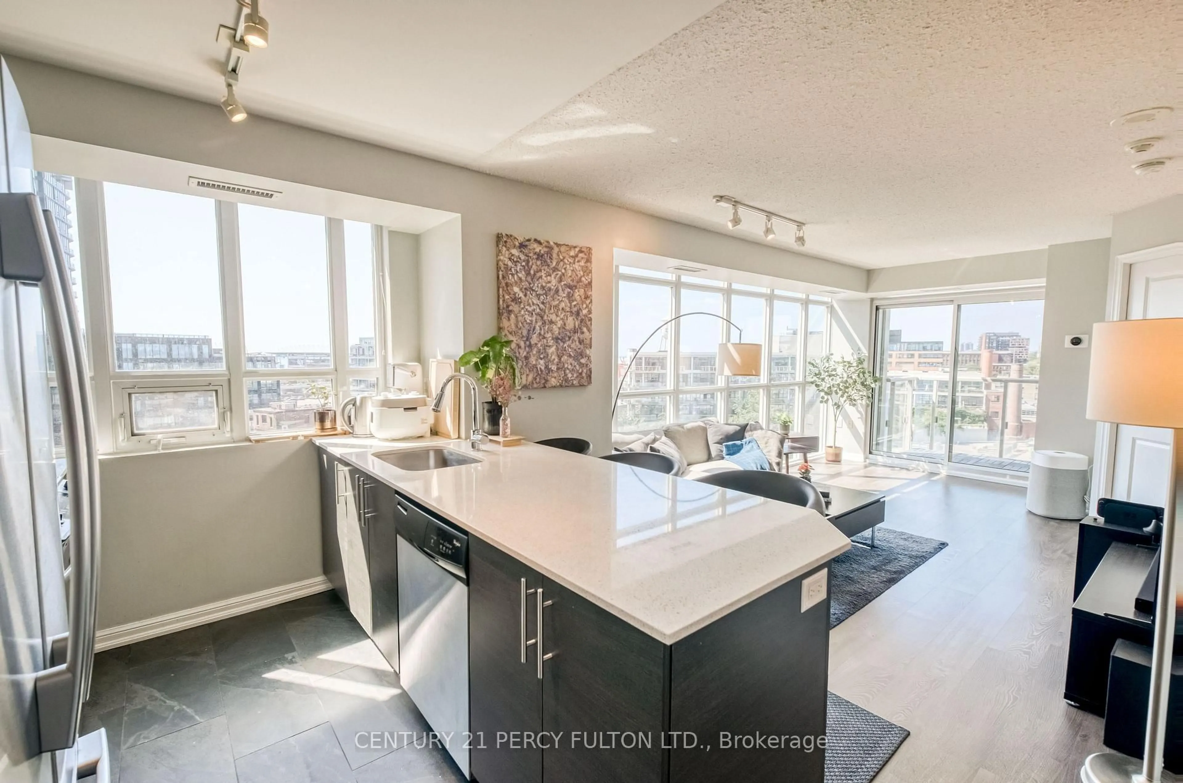 Open concept kitchen, unknown for 125 Western Battery Rd #1010, Toronto Ontario M6K 3R8