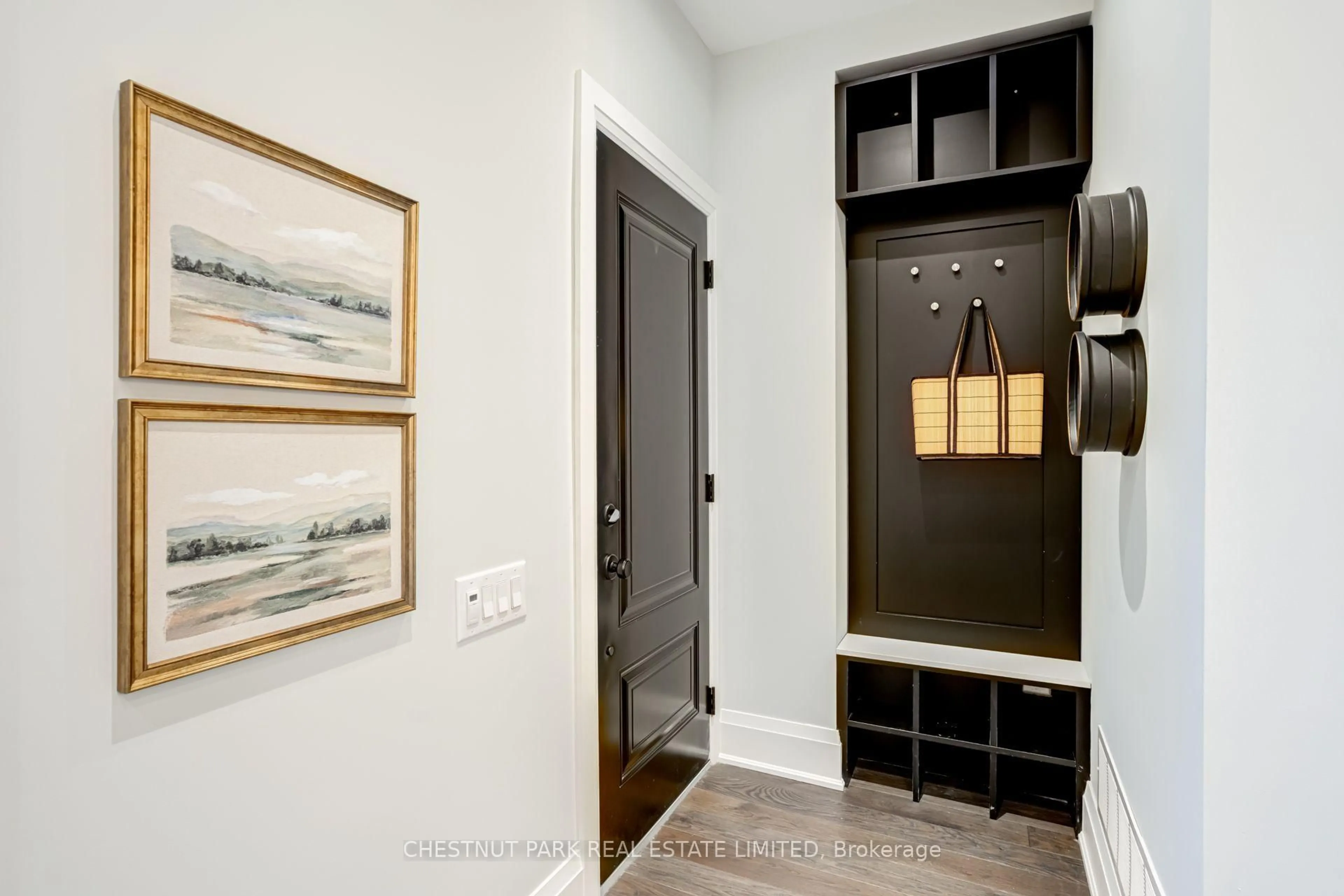 Indoor entryway for 209 Atlas Ave, Toronto Ontario M6C 3P6