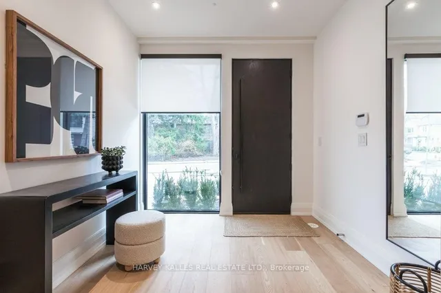 32 Evergreen Gdns, Toronto 2