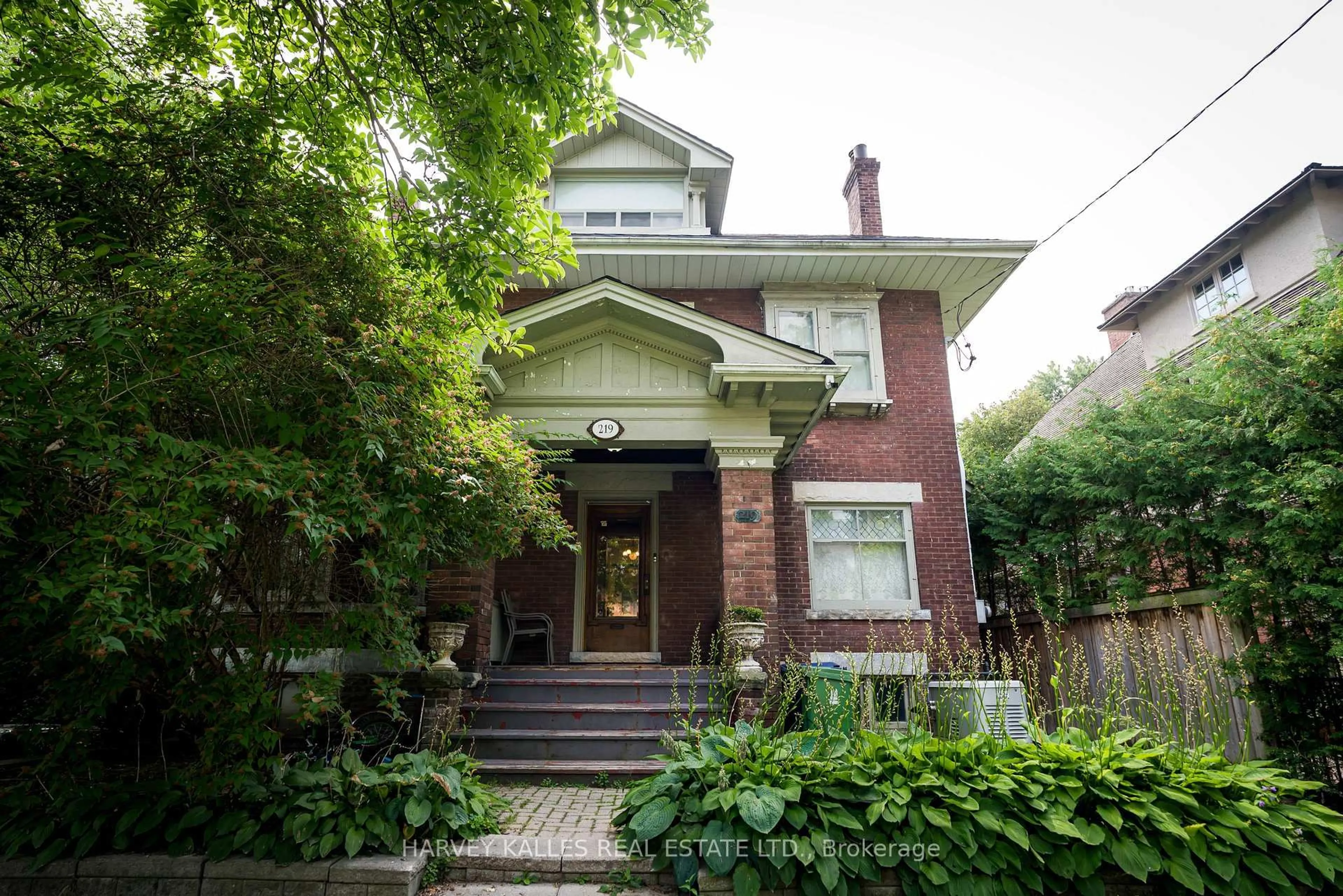 Home with brick exterior material, street for 219 Balmoral Ave, Toronto Ontario M4V 1K1