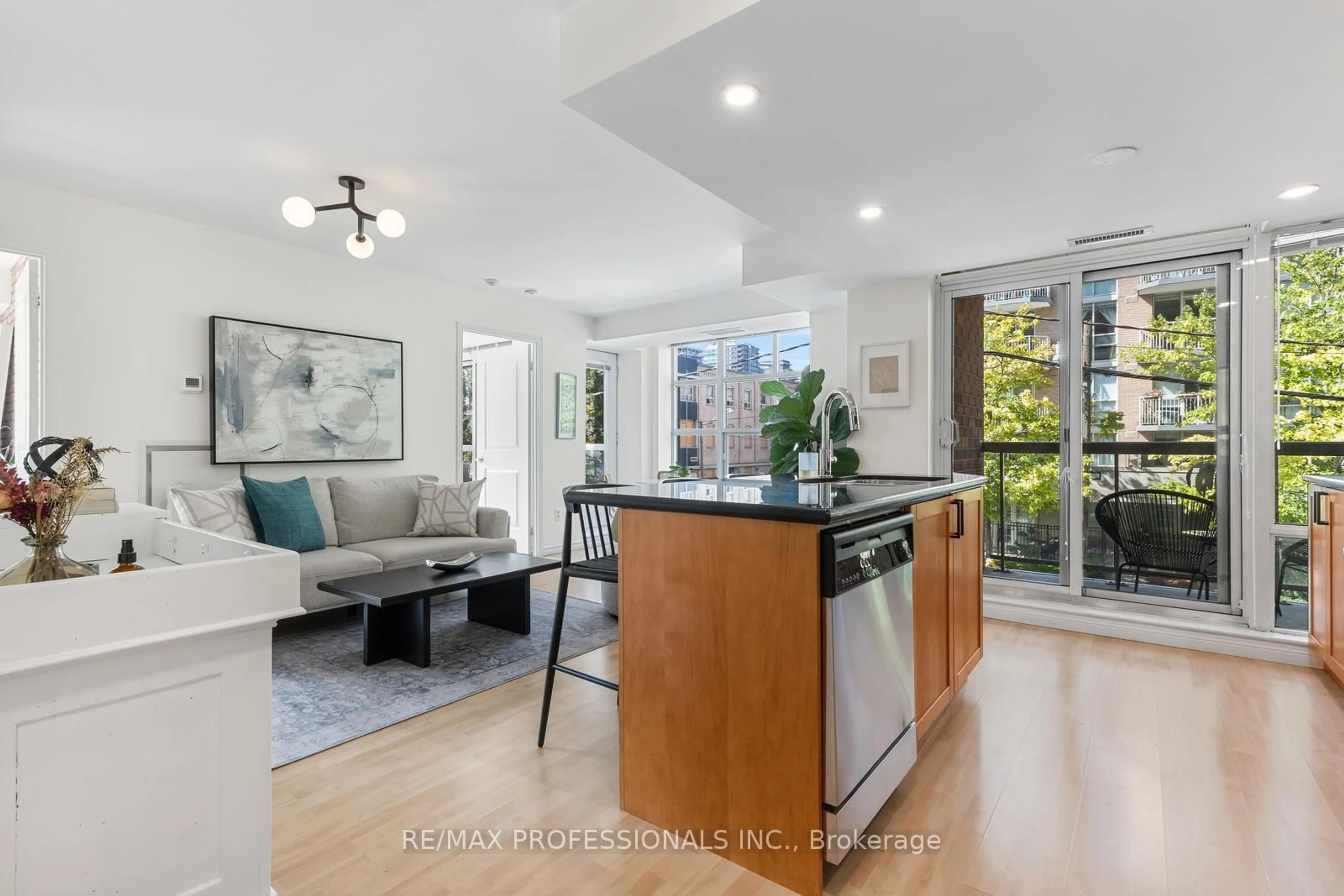 Open concept kitchen, unknown for 15 Stafford St #205, Toronto Ontario M5V 3X6