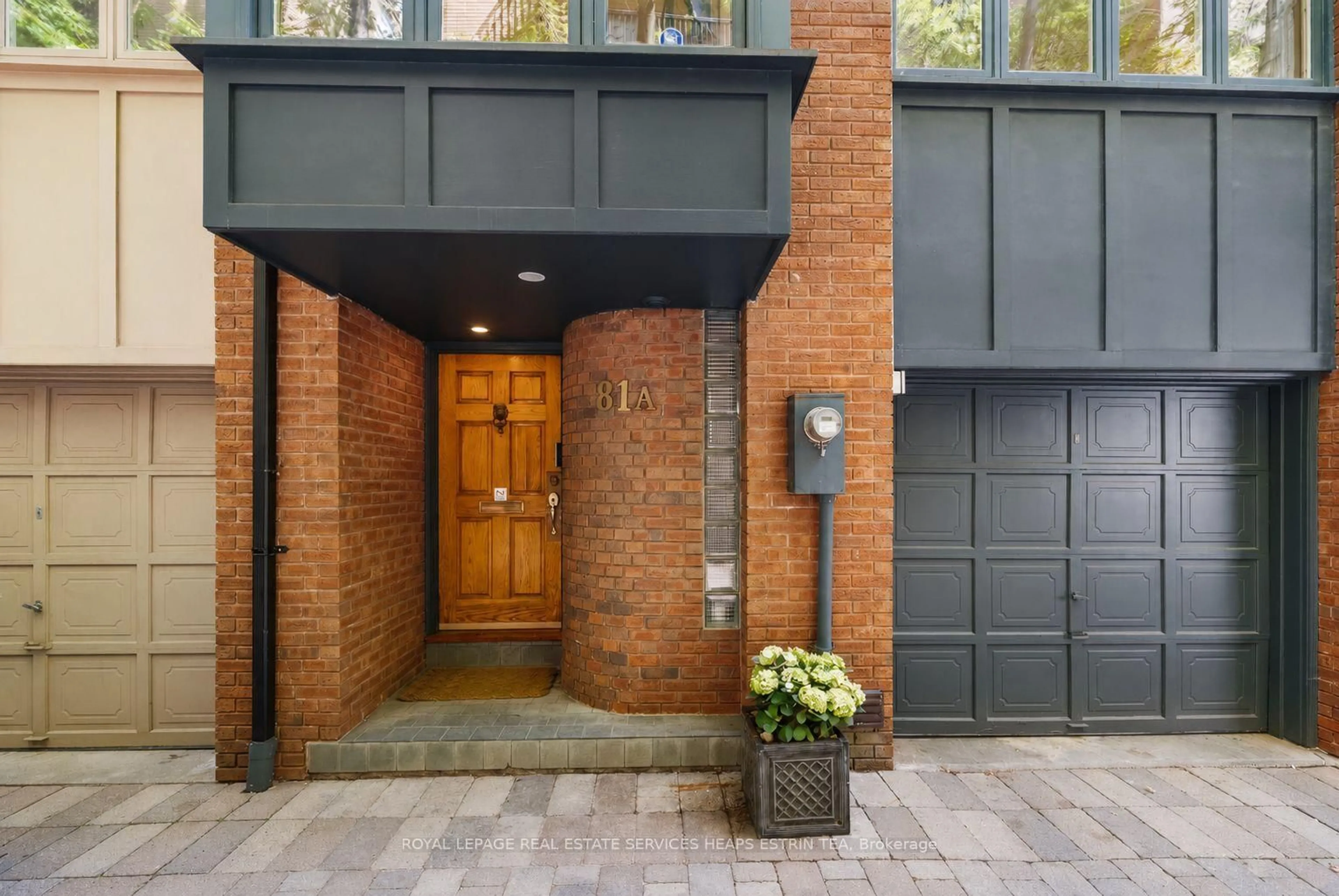 Home with brick exterior material, street for 81A Lowther Ave, Toronto Ontario M5R 1C9