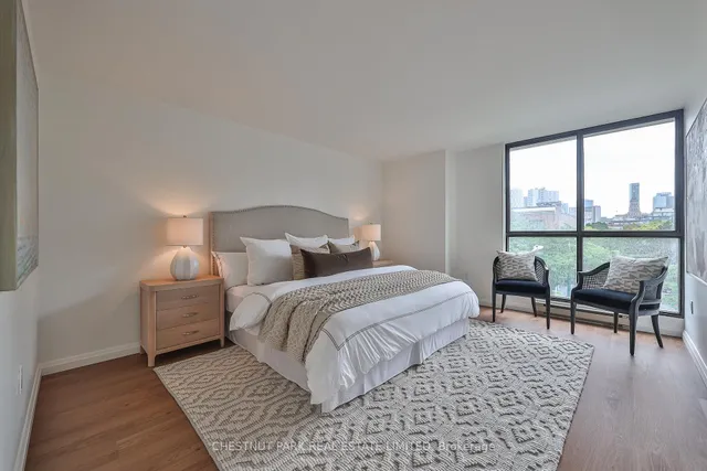 188 Spadina Ave #301, Toronto 2