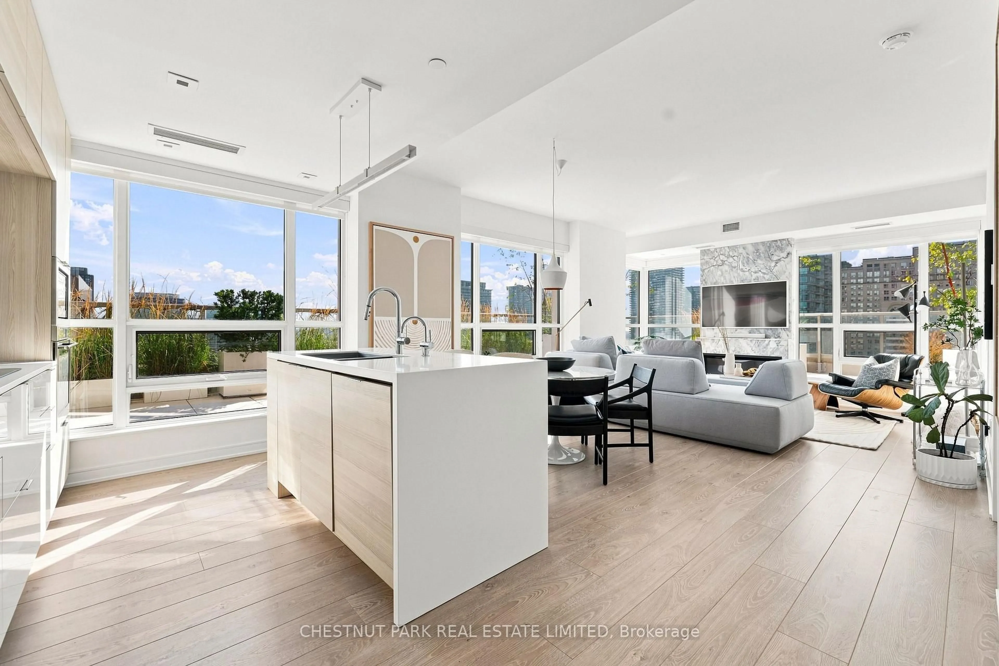 Open concept kitchen, ceramic/tile floor for 88 Scott St #1609, Toronto Ontario M5E 0A9
