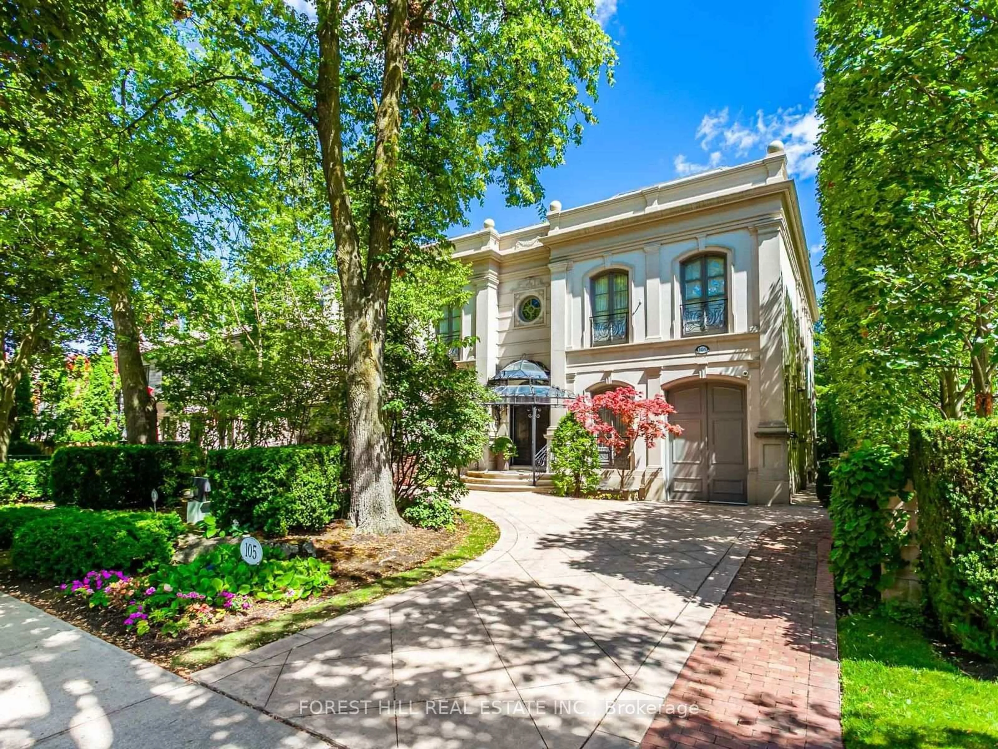 Home with brick exterior material, street for 105 Dunvegan Rd, Toronto Ontario M4V 2P9