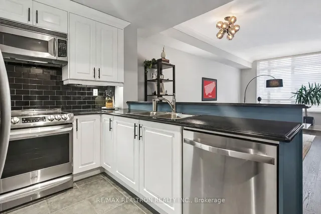 55 Delisle Ave #707, Toronto 3