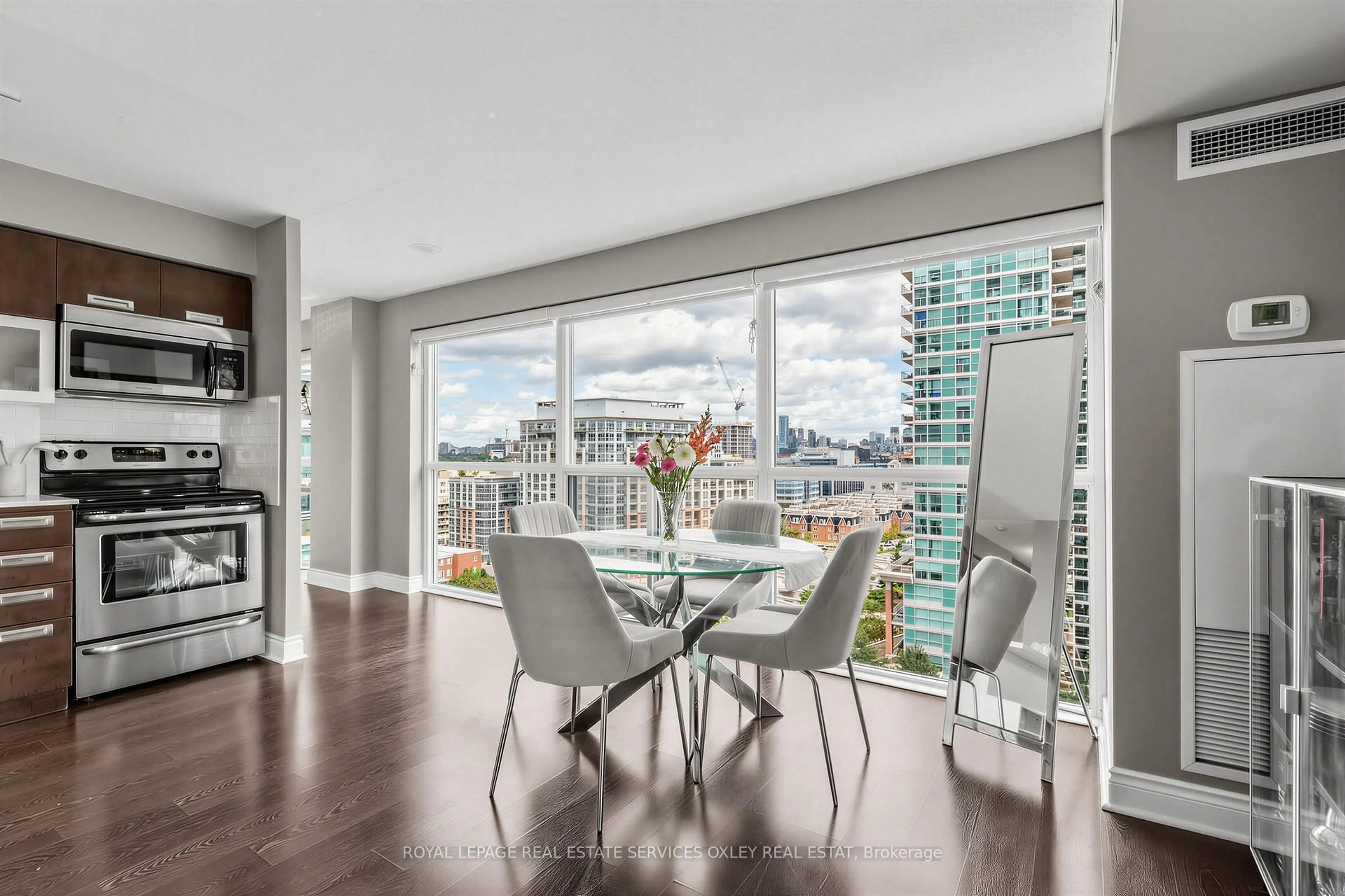 Dining room, unknown for 100 Western Battery Rd #1102, Toronto Ontario M6K 3S2