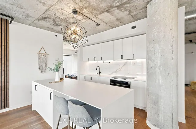 51 Trolley Cres #604, Toronto 5