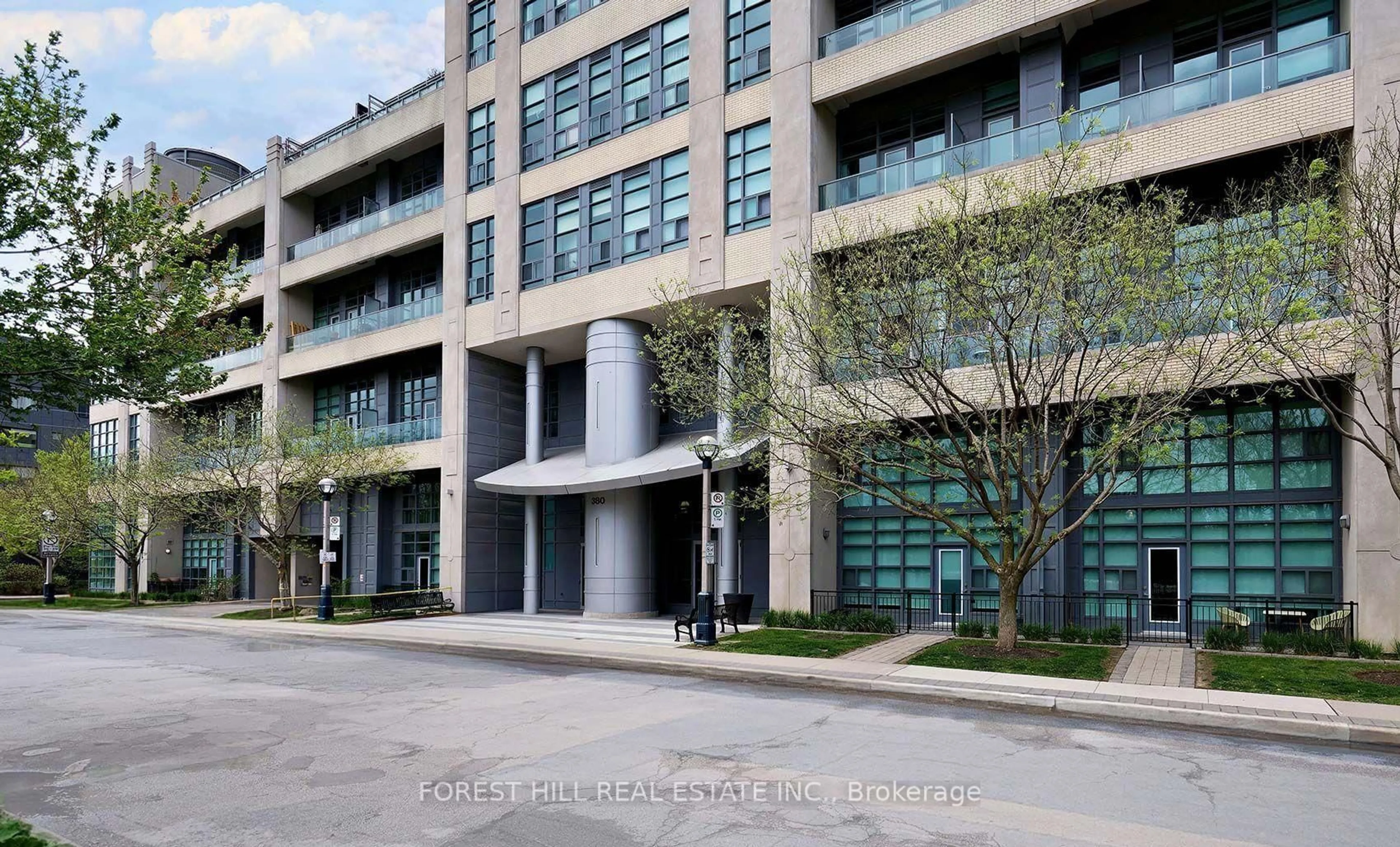 Unknown for 380 Macpherson Ave #408, Toronto Ontario M4V 3E3