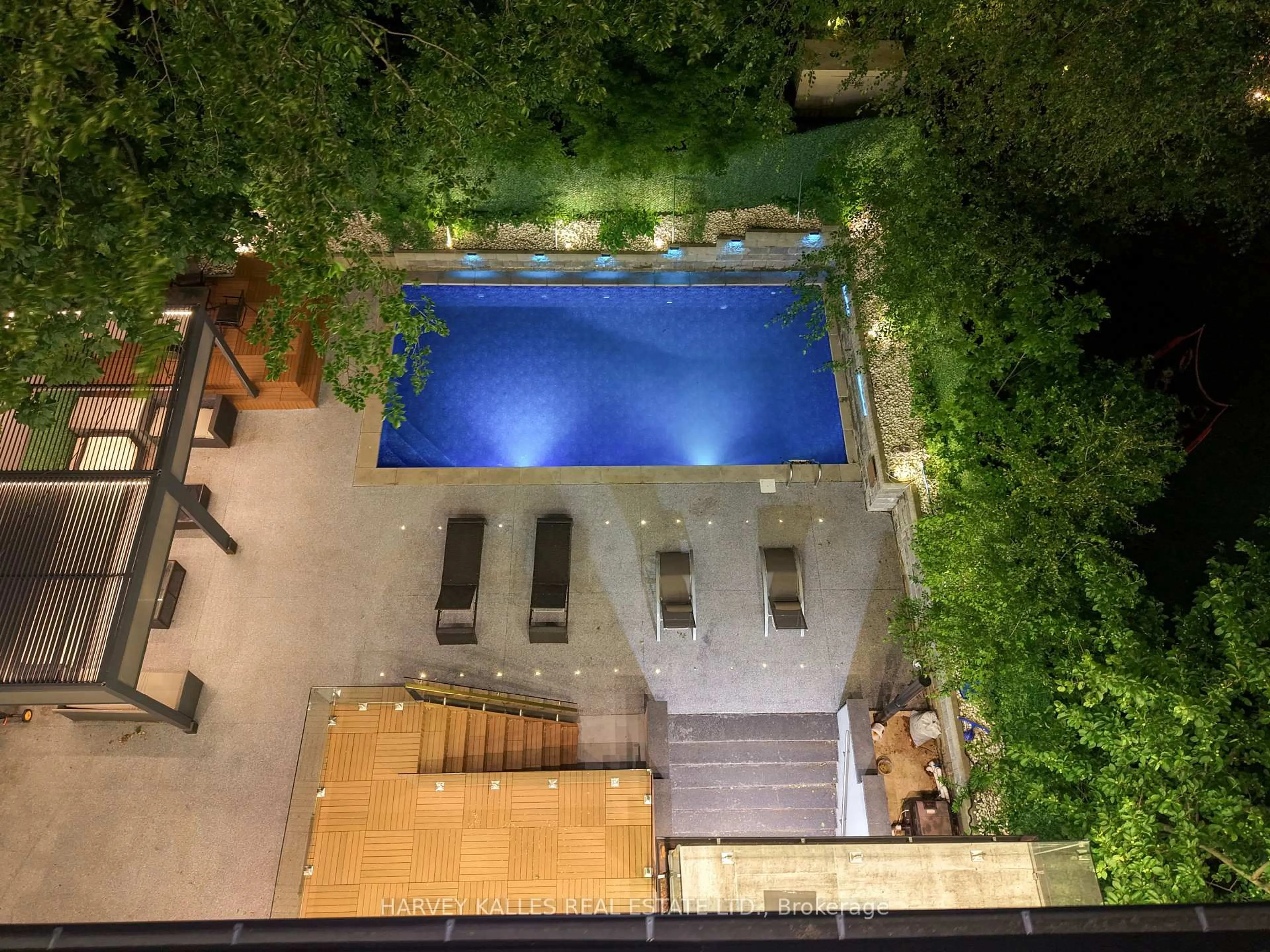 Pool for 615 Briar Hill Ave, Toronto Ontario M5N 1N4