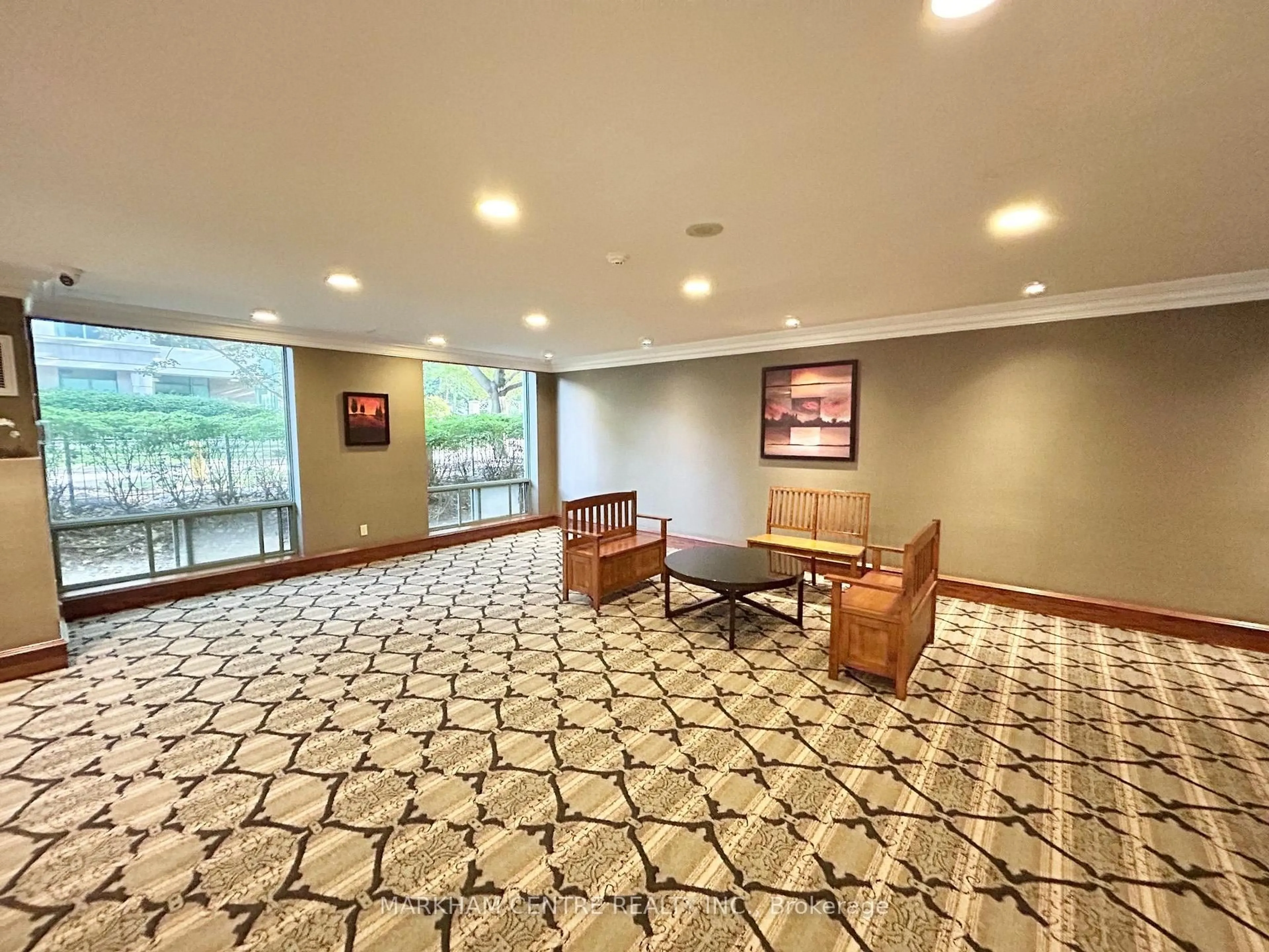 Lobby for 18 Pemberton Ave #901, Toronto Ontario M2M 4K9