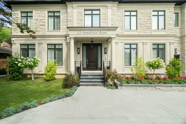 23 Sandfield Rd, Toronto 4