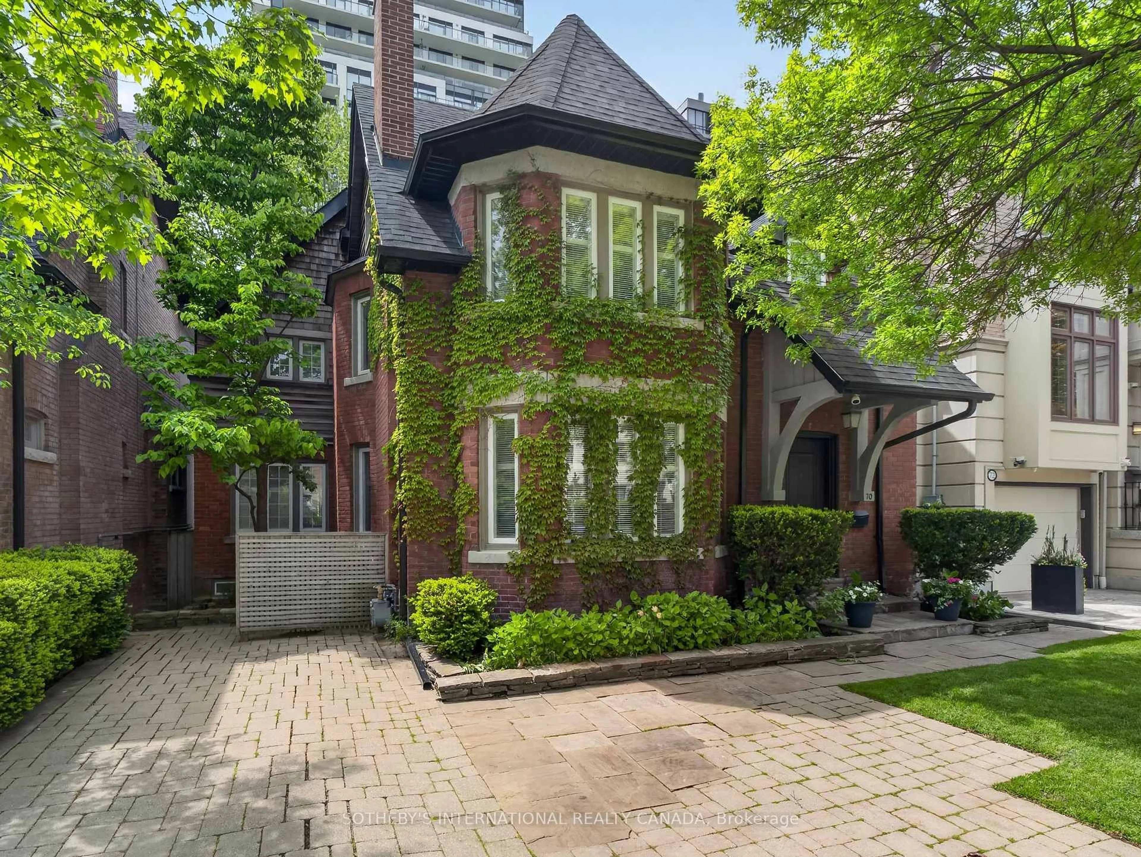 Home with brick exterior material, street for 70 Oriole Rd, Toronto Ontario M4V 2G1