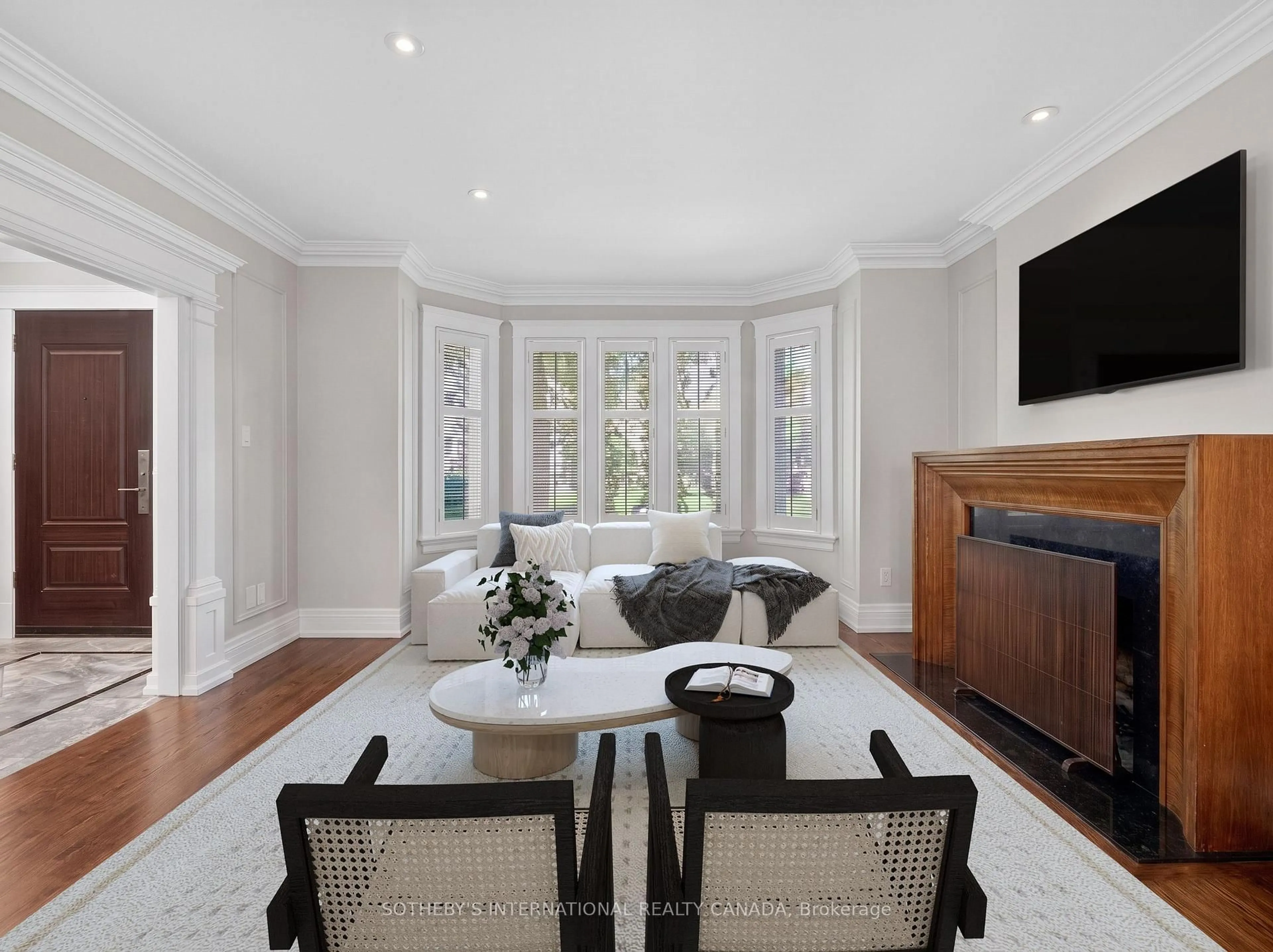 Living room with furniture, unknown for 70 Oriole Rd, Toronto Ontario M4V 2G1