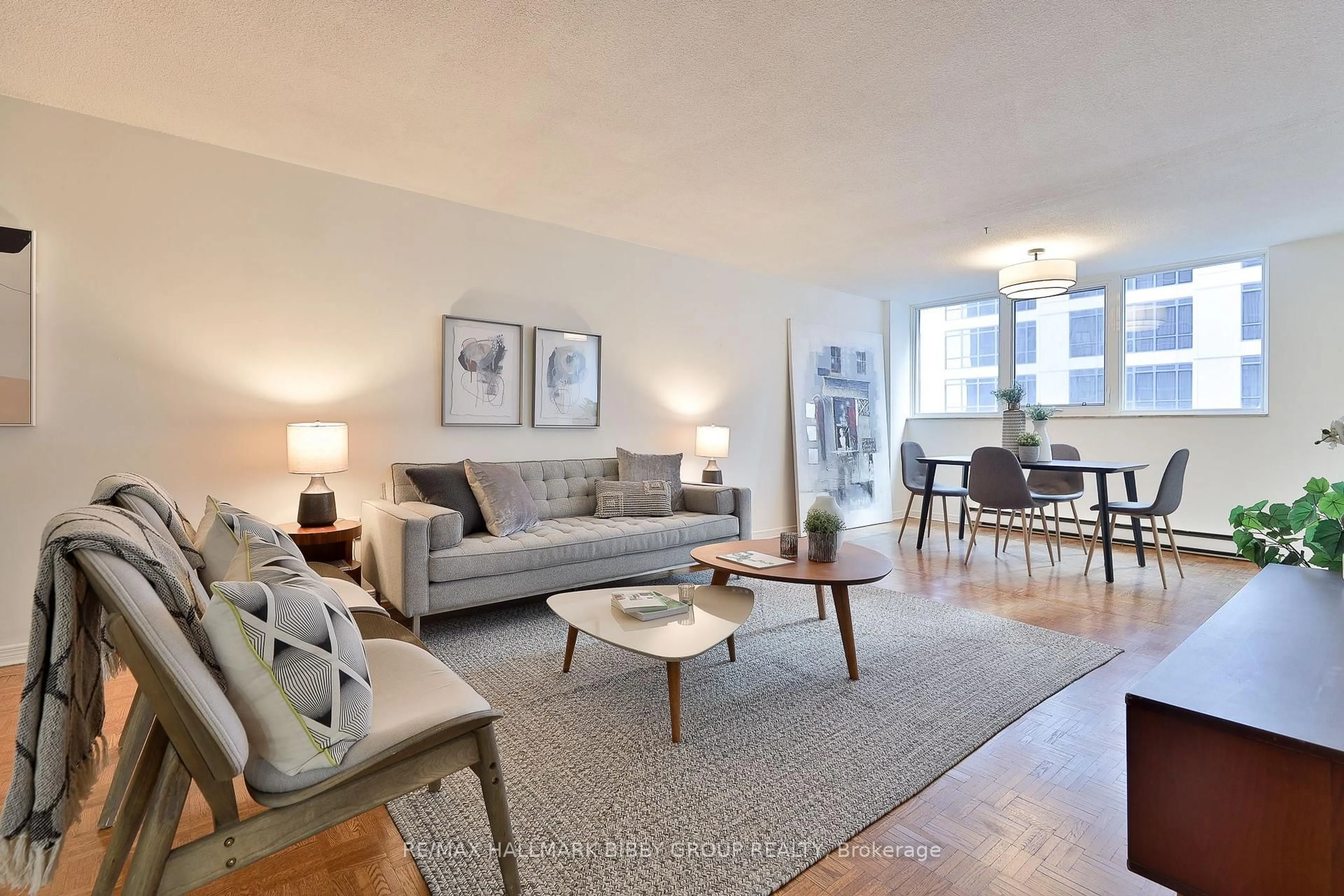 Living room with furniture, unknown for 360 Bloor St #1007, Toronto Ontario M4W 3M3