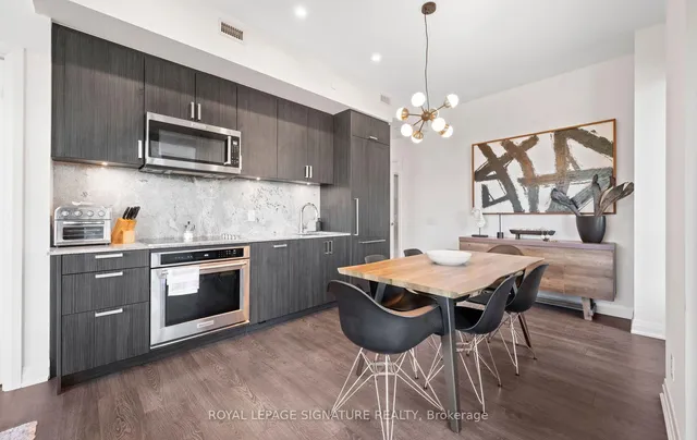 280 Howland Ave #526, Toronto 4