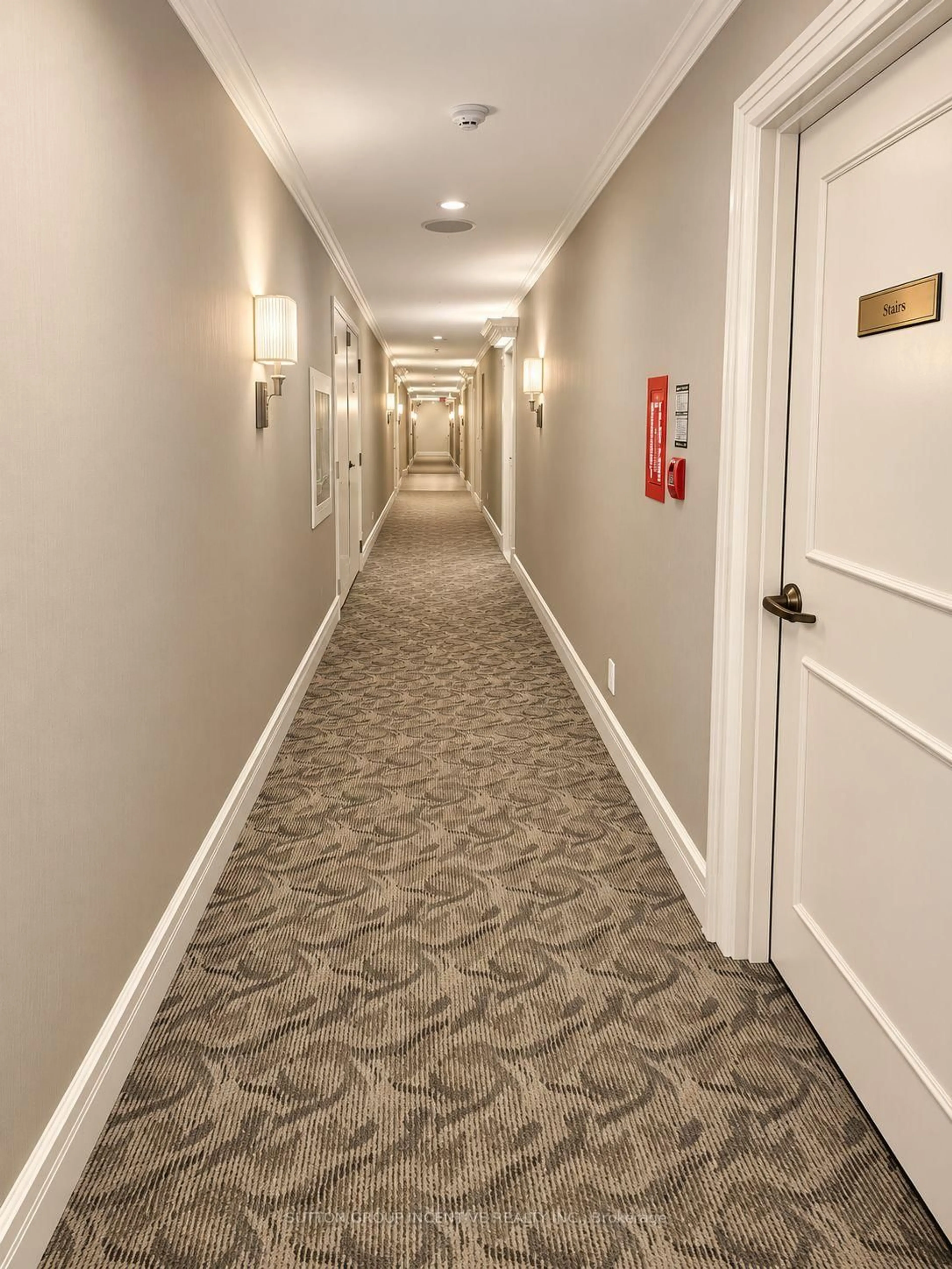 Indoor foyer for 265 Ridley Blvd #1803, Toronto Ontario M5M 4N8