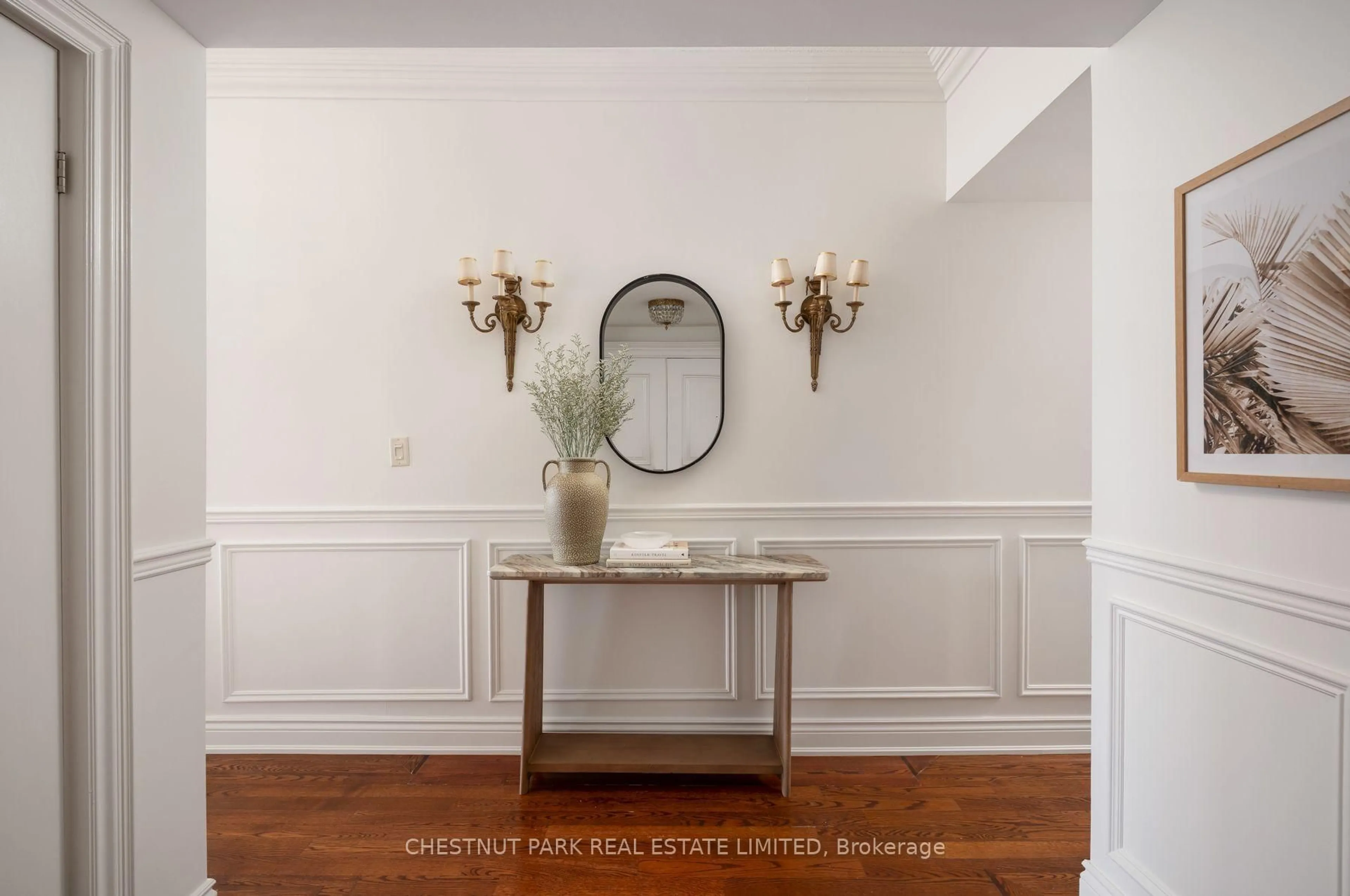 Indoor entryway for 47 St Clair Ave #PH3, Toronto Ontario M4V 3A5