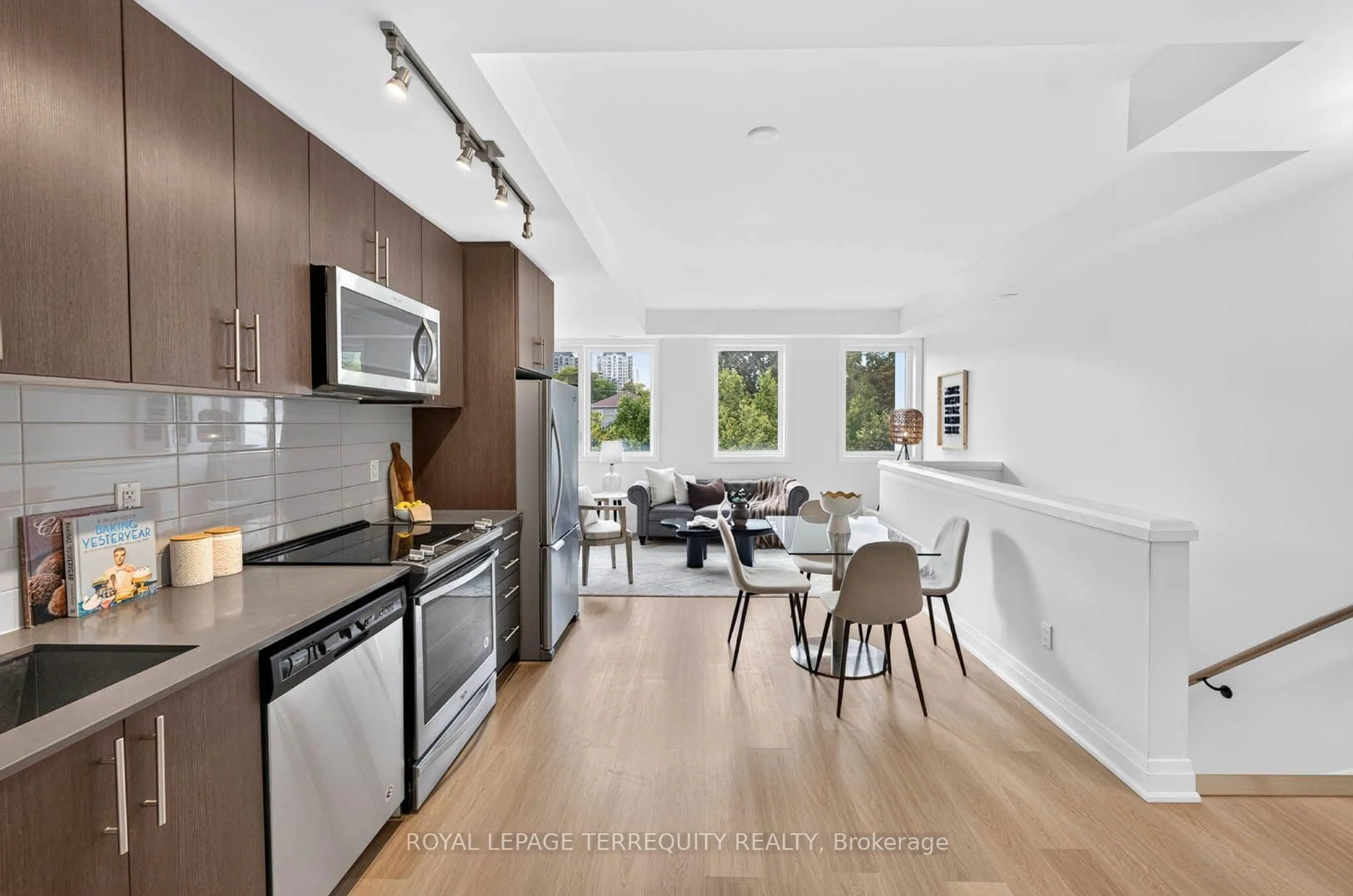 Open concept kitchen, unknown for 780 Sheppard Ave #16, Toronto Ontario M2K 0E8