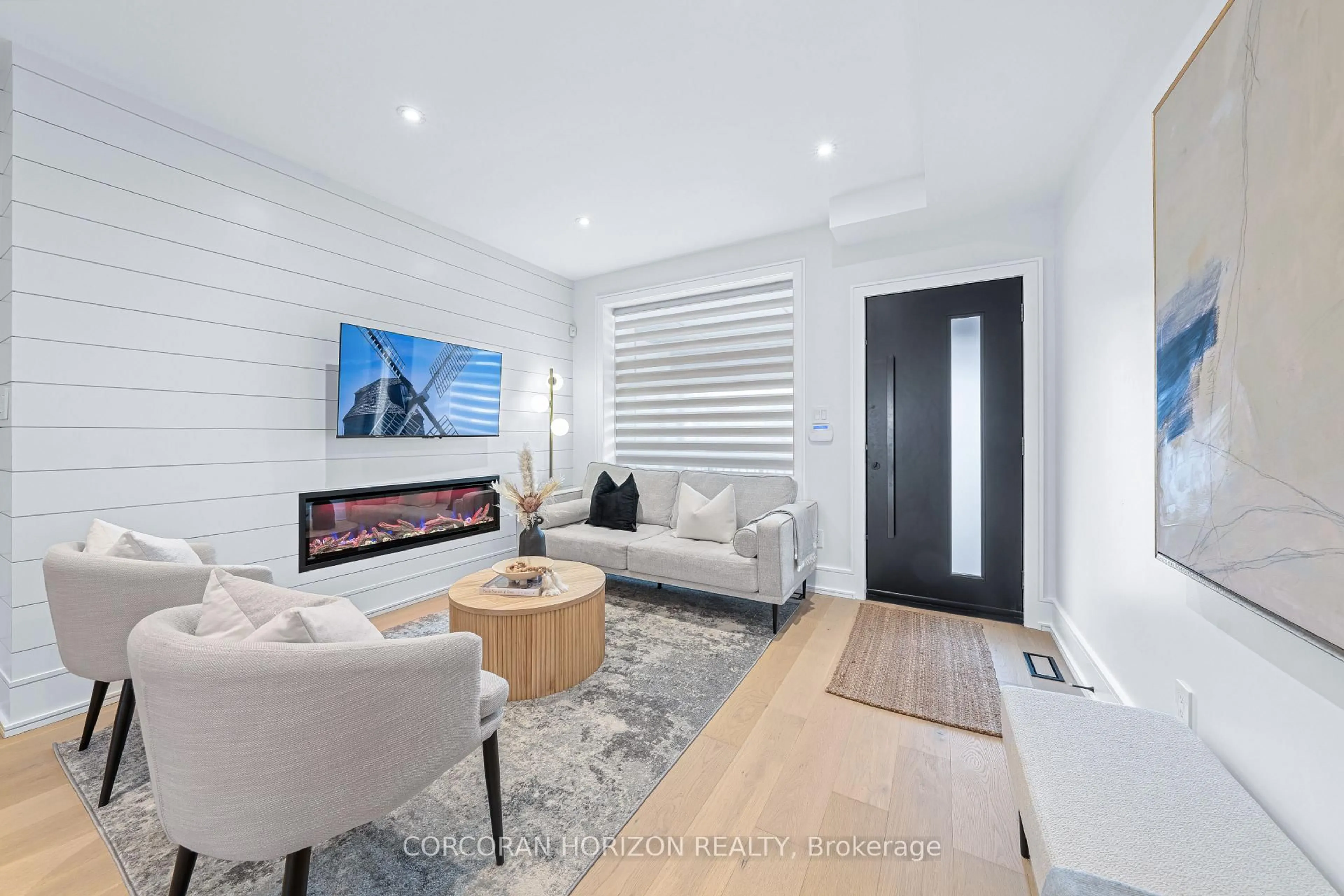 Living room with furniture, wood/laminate floor for 225 Christie St, Toronto Ontario M6G 3B5