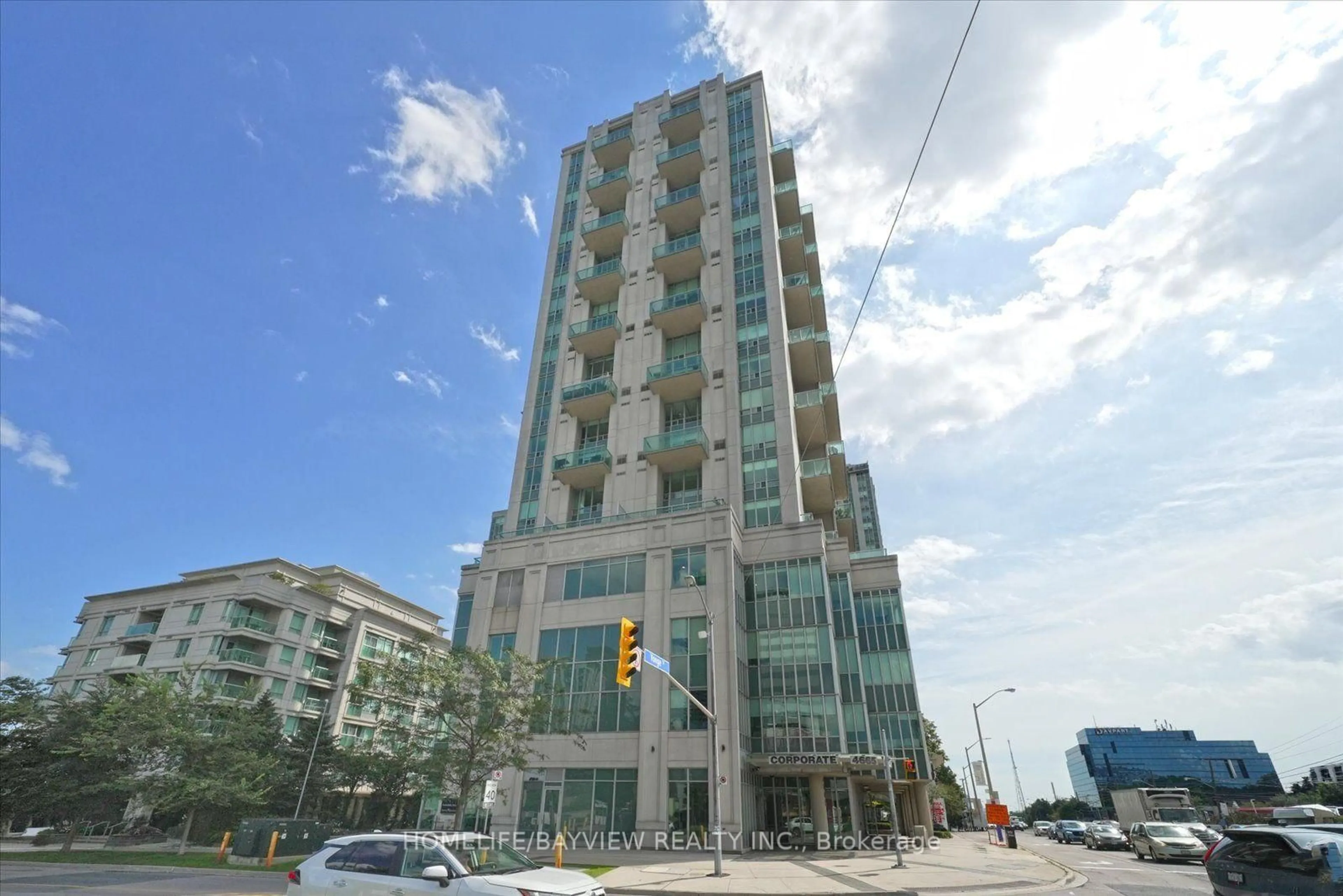 Indoor foyer for 1 Avondale Ave #508, Toronto Ontario M2N 7J1