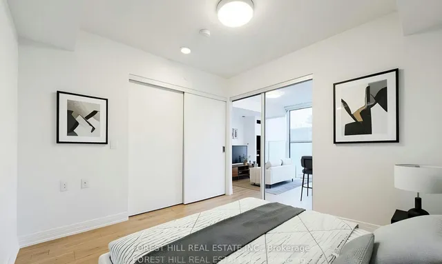 99 Foxbar Rd #506, Toronto 5