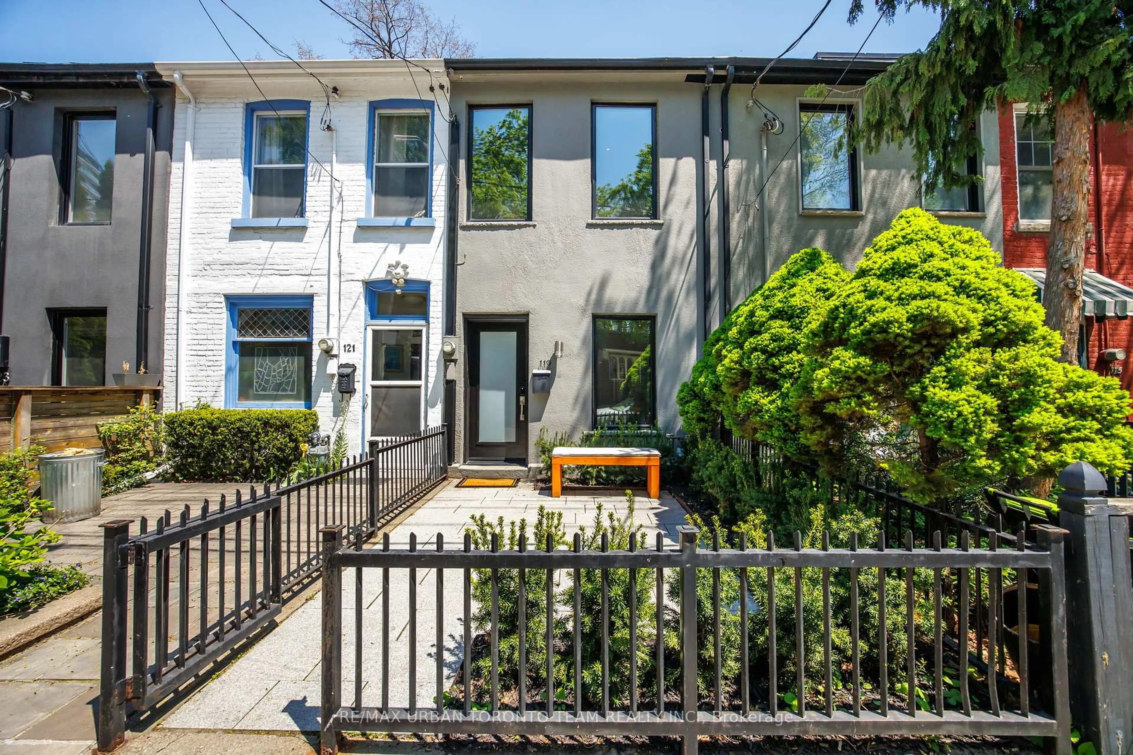 Unknown for 119 Trinity St, Toronto Ontario M5A 3C7