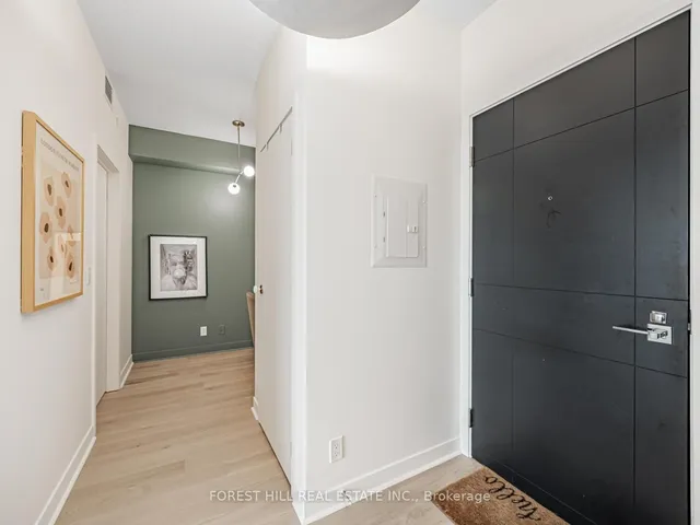 98 Lillian St #2413, Toronto 5