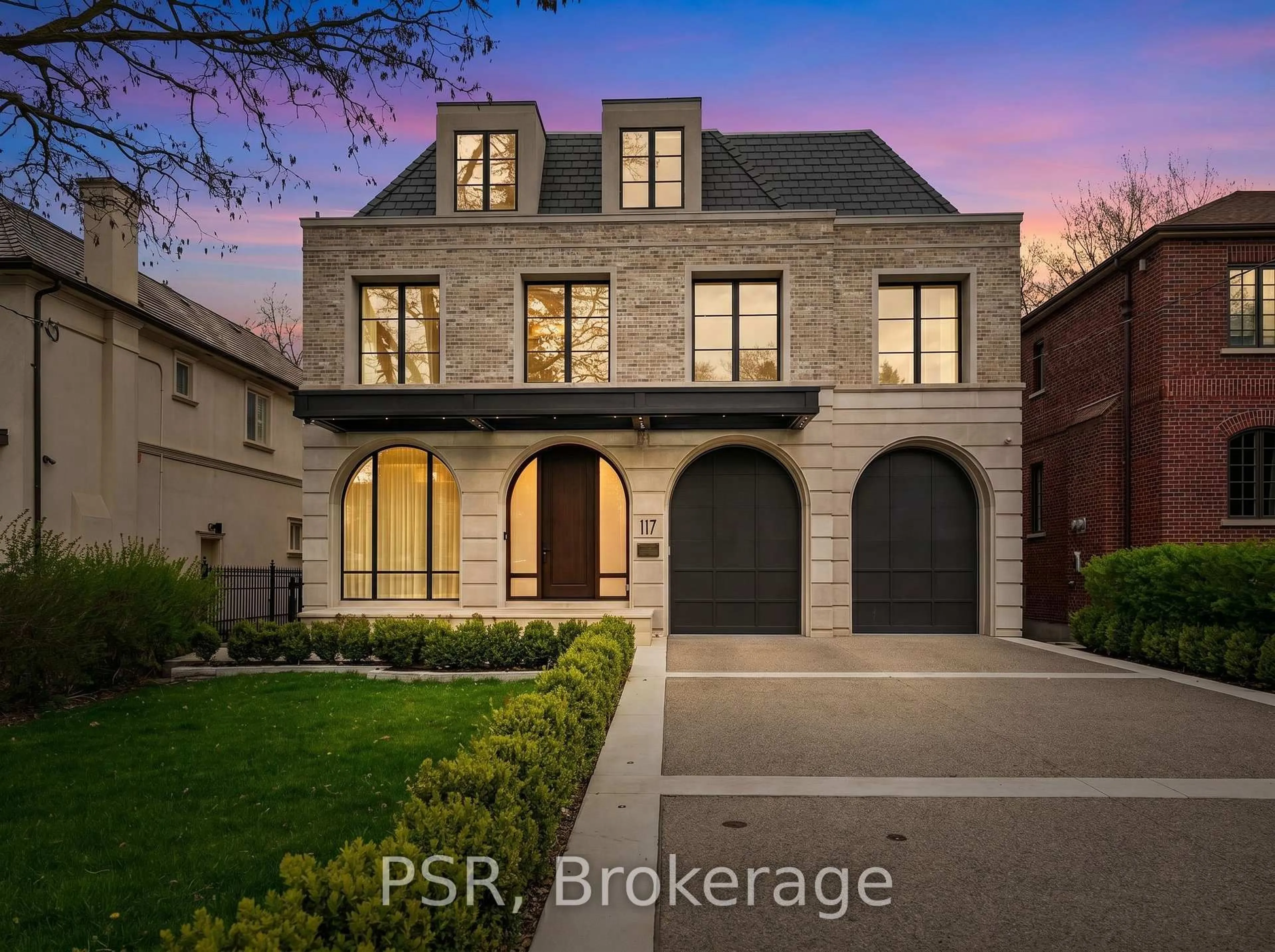 Home with brick exterior material, street for 117 Yonge Blvd, Toronto Ontario M5M 3H2